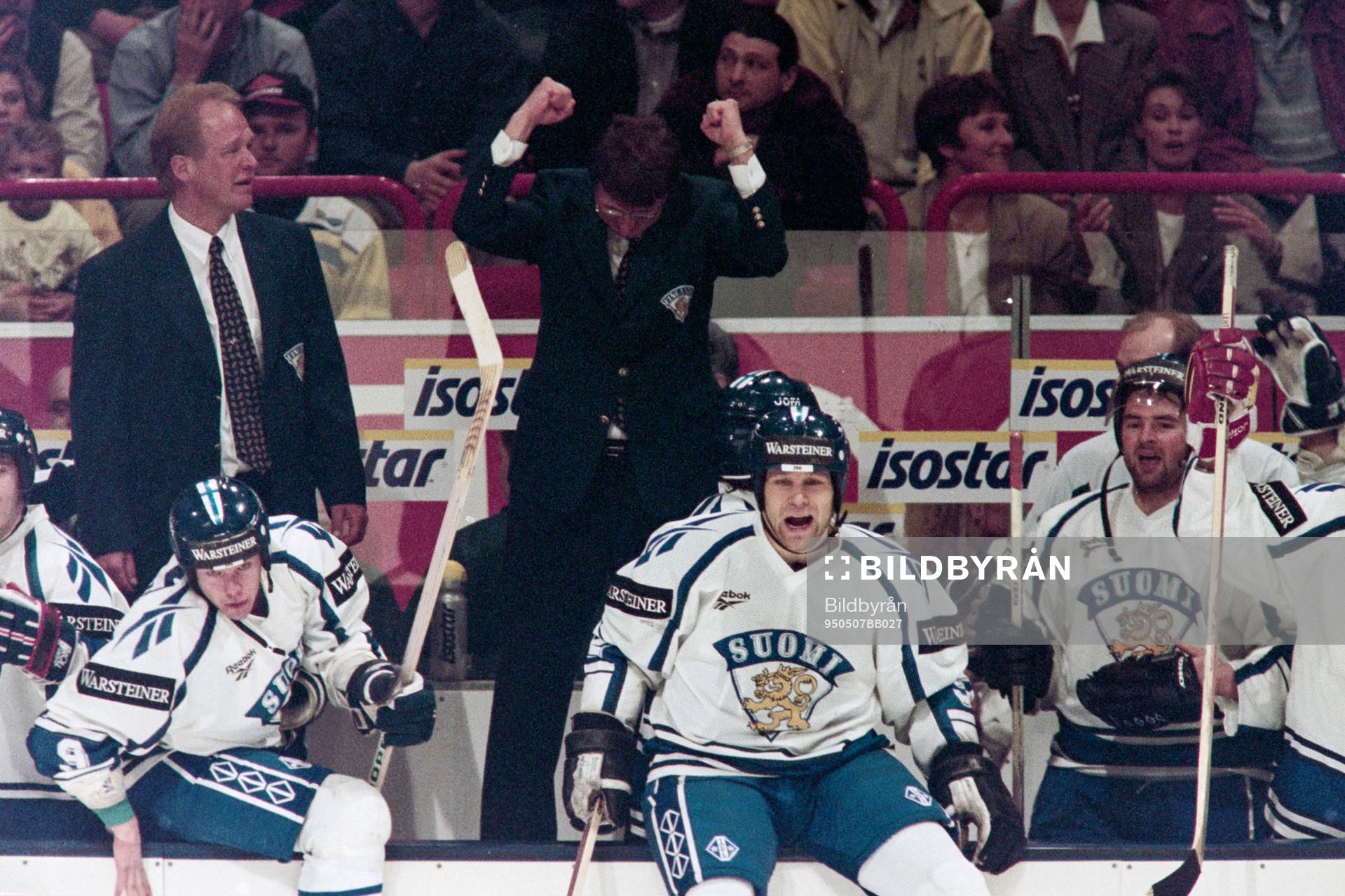 Curt Lindström, förbundskapten och Finland jublar