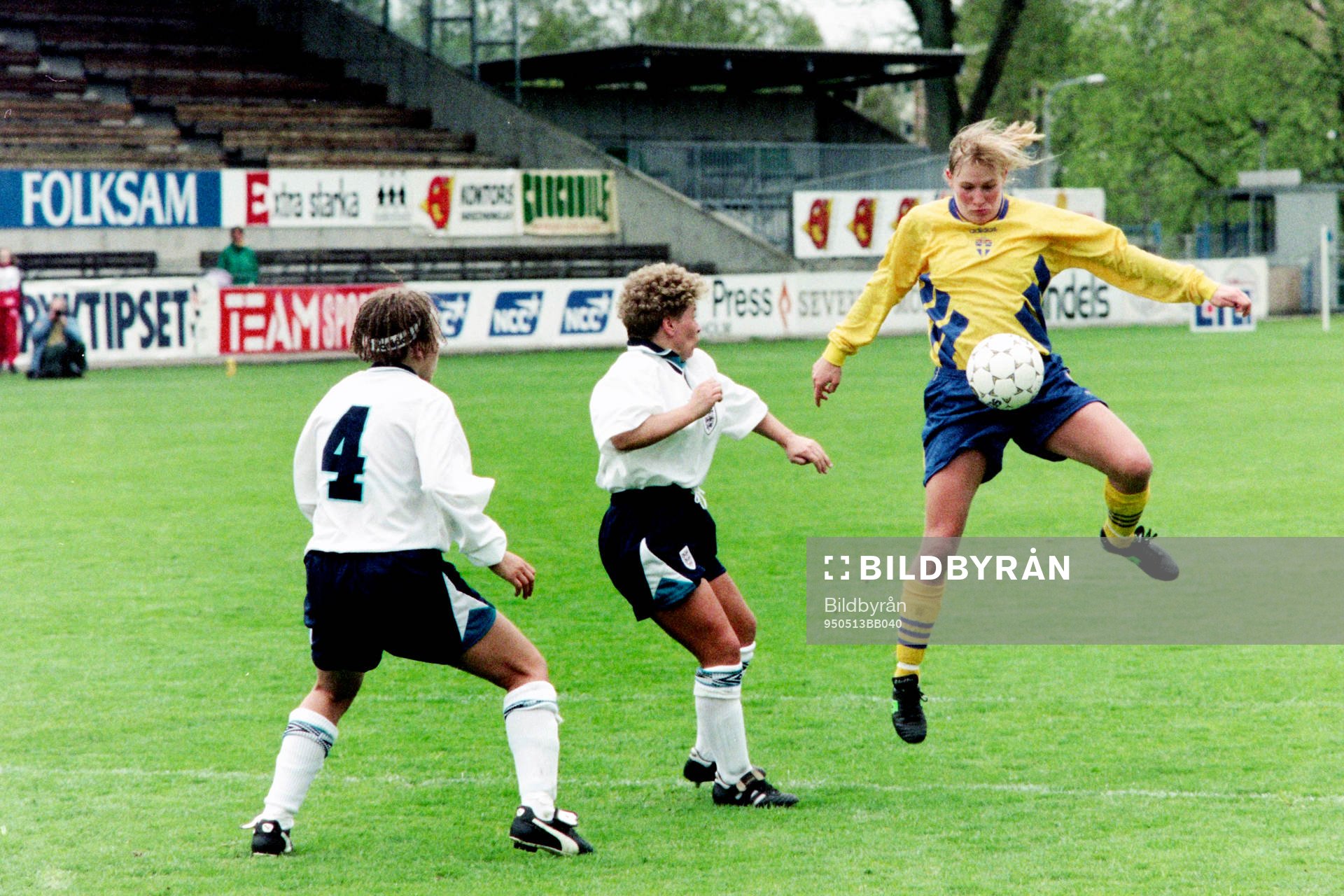 Kristin Bengtsson, Sverige med bollen