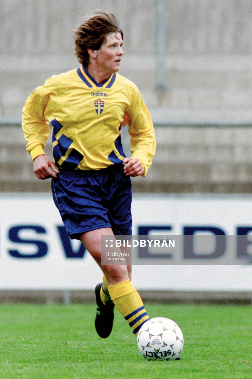 Pia Sundhage, Sverige