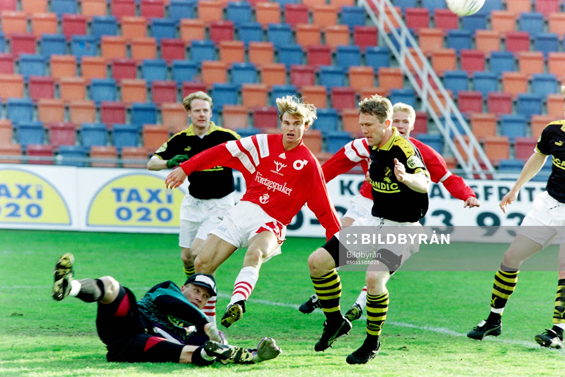 Andreas Andersson, Degerfors oroar Magnus Hedman, målvakt