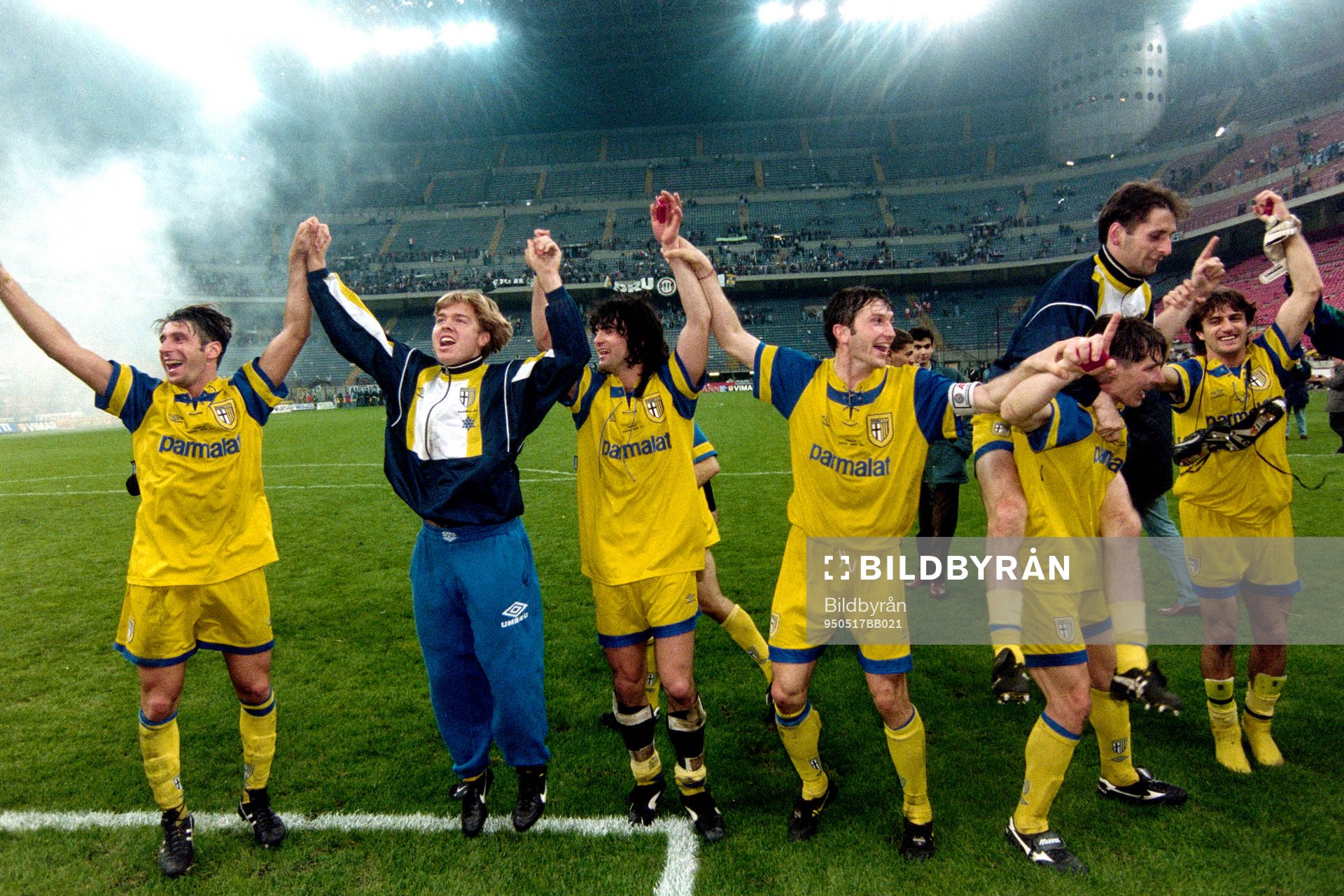 Fotboll, Uefacupen, Final, Juventus - Parma, 1-1: Tomas Brolin och Parma jublar efter segern i finalen.
