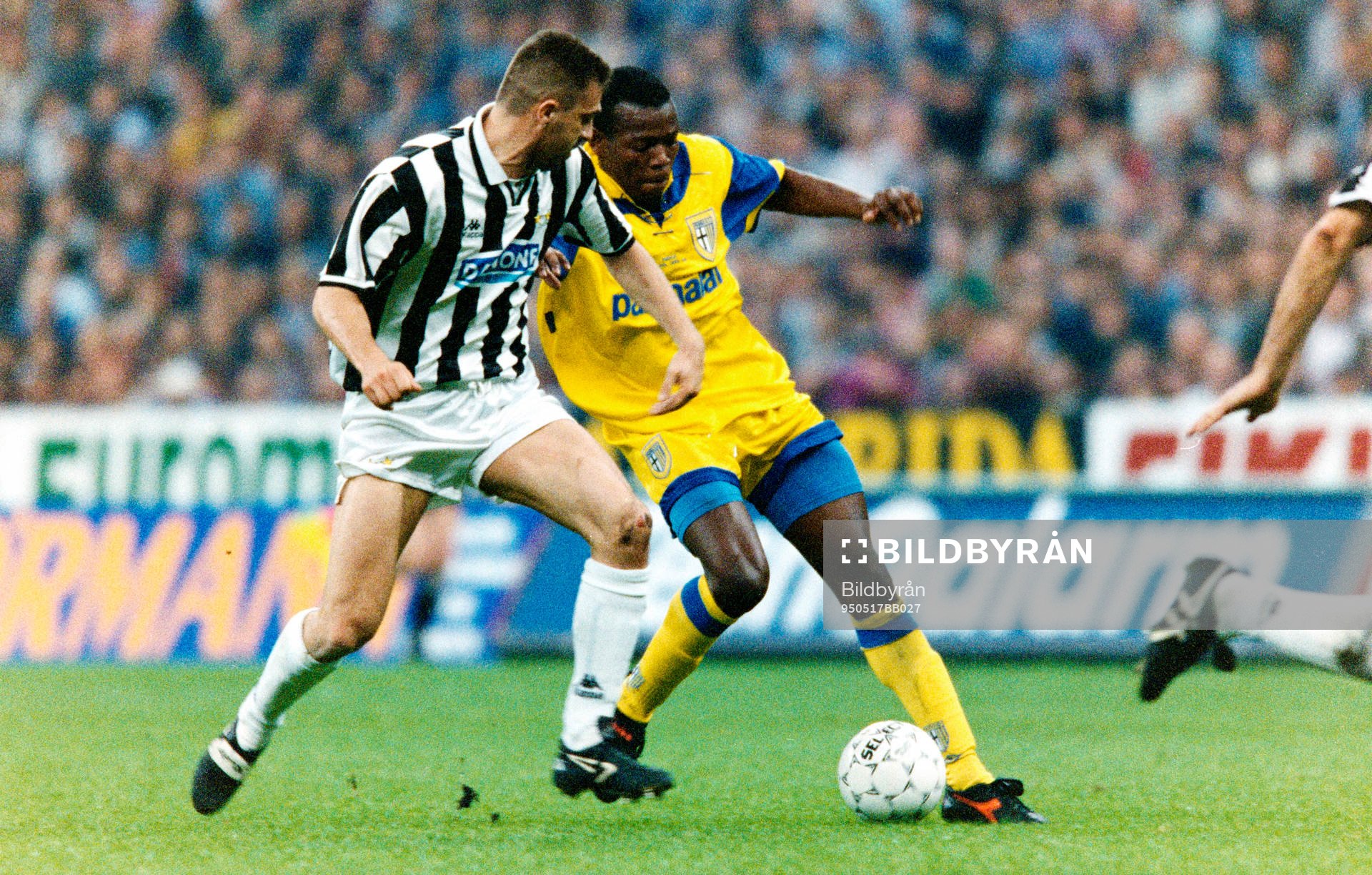 Fotboll, Uefacupen, Final, Juventus - Parma, 1-1: Faustino Asprilla, Parma.