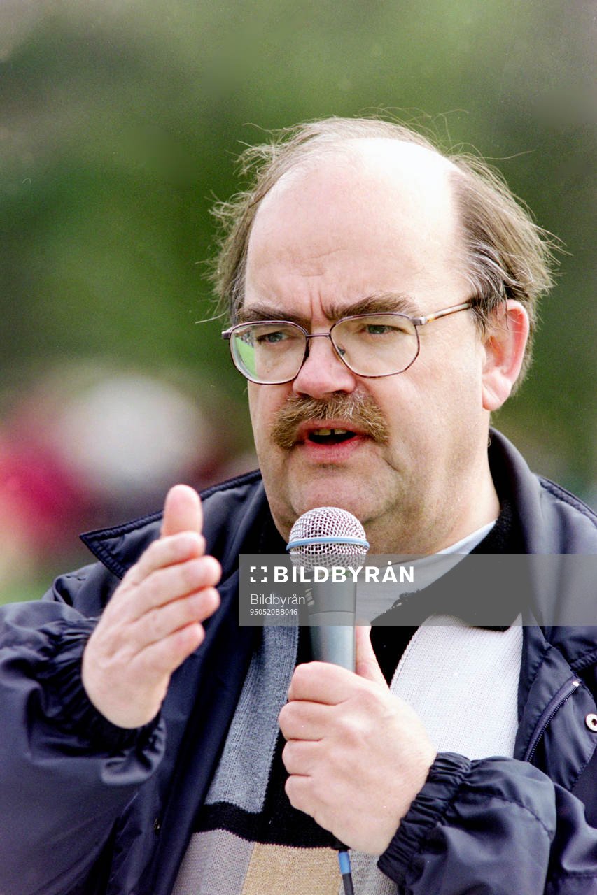 Leif Loket Olsson, speaker på matchen