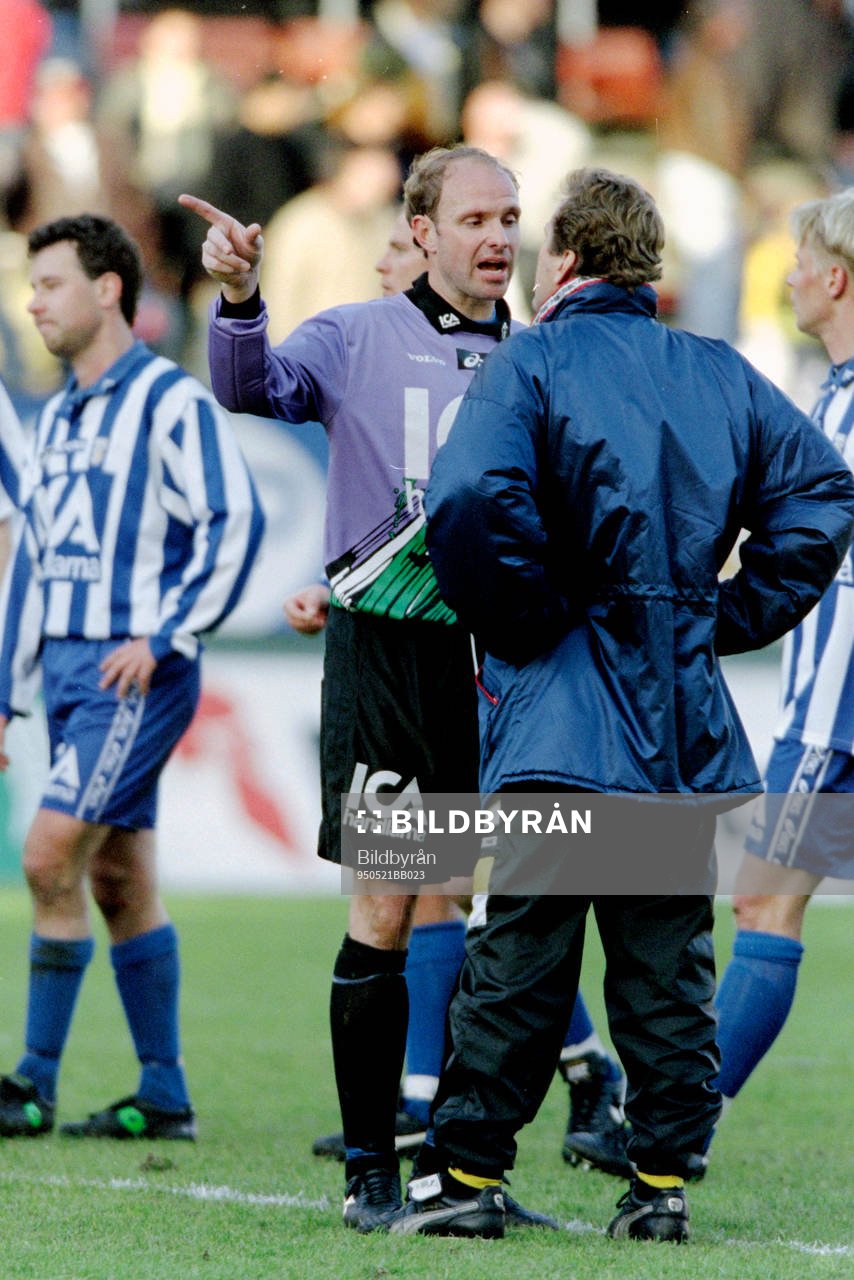 Thomas Ravelli, målvakt i Göteborg och Erik Hamrén,