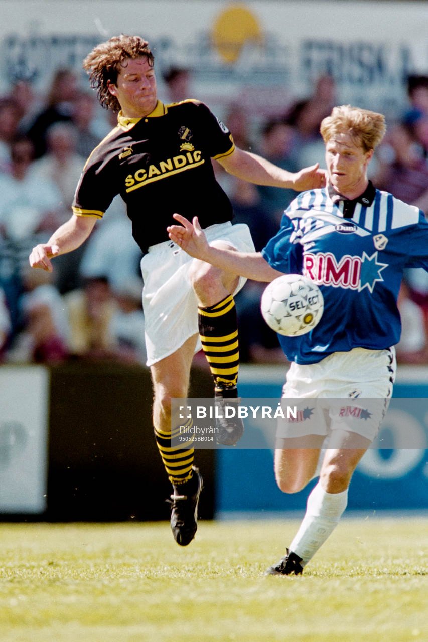Dick Lidman, AIK och Jesper Mattsson, Halmstad i kamp om