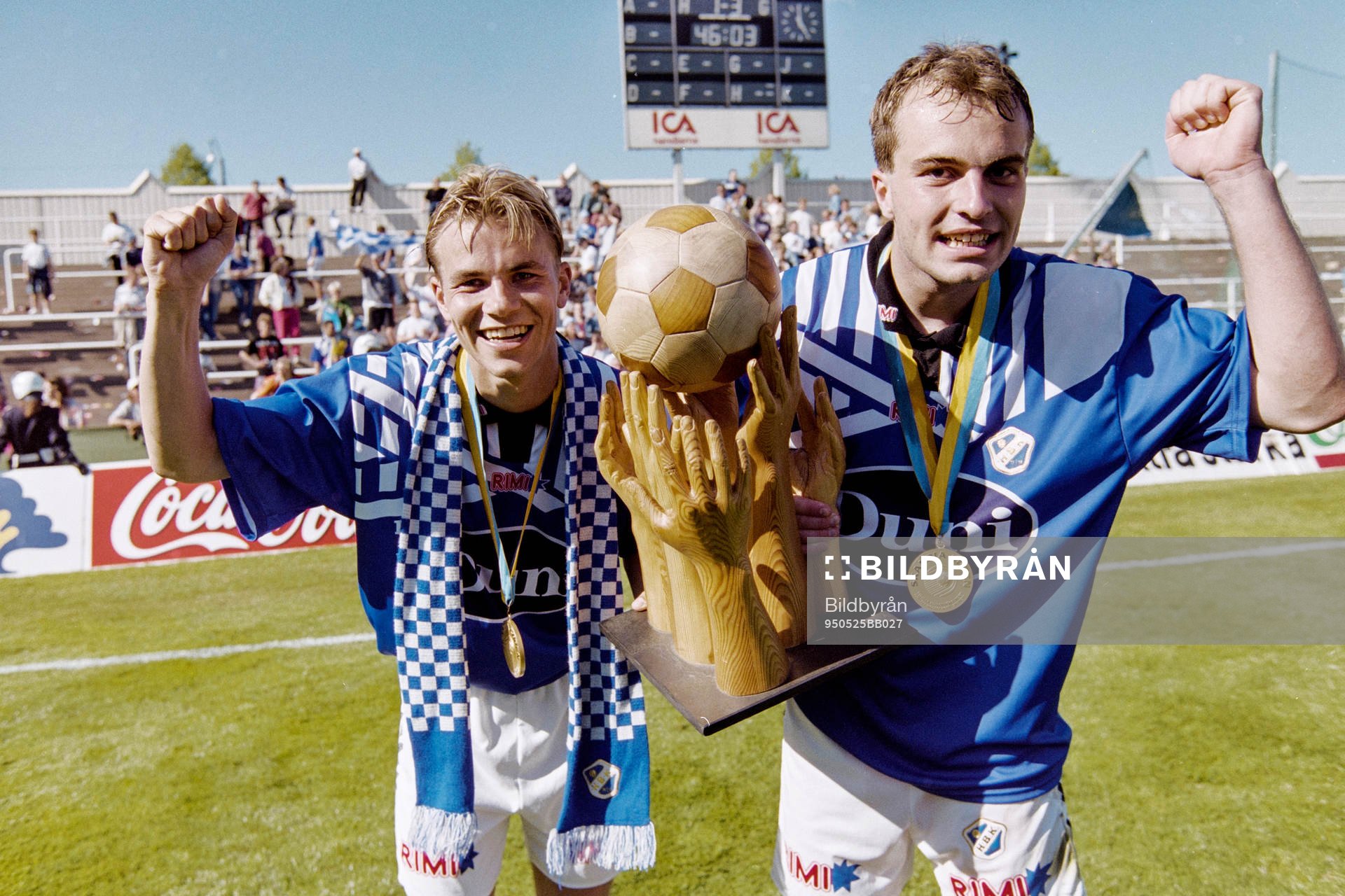 Niclas Alexandersson och Peter Vougt, Halmstad med pokalen