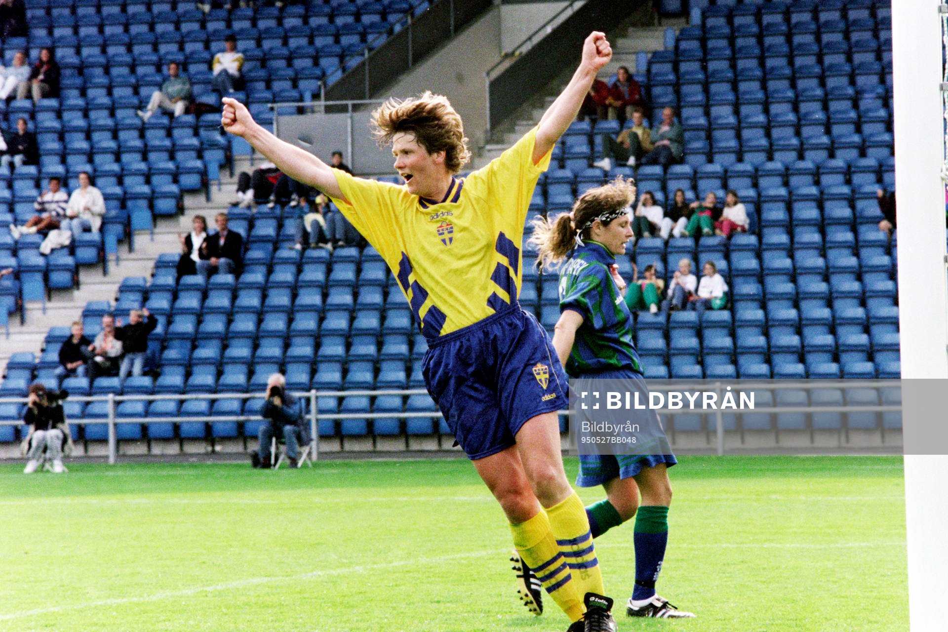 Fotboll, Damer, Sverige - Australien, 5-0: Pia Sundhage, Sverige jublar efter mål.
