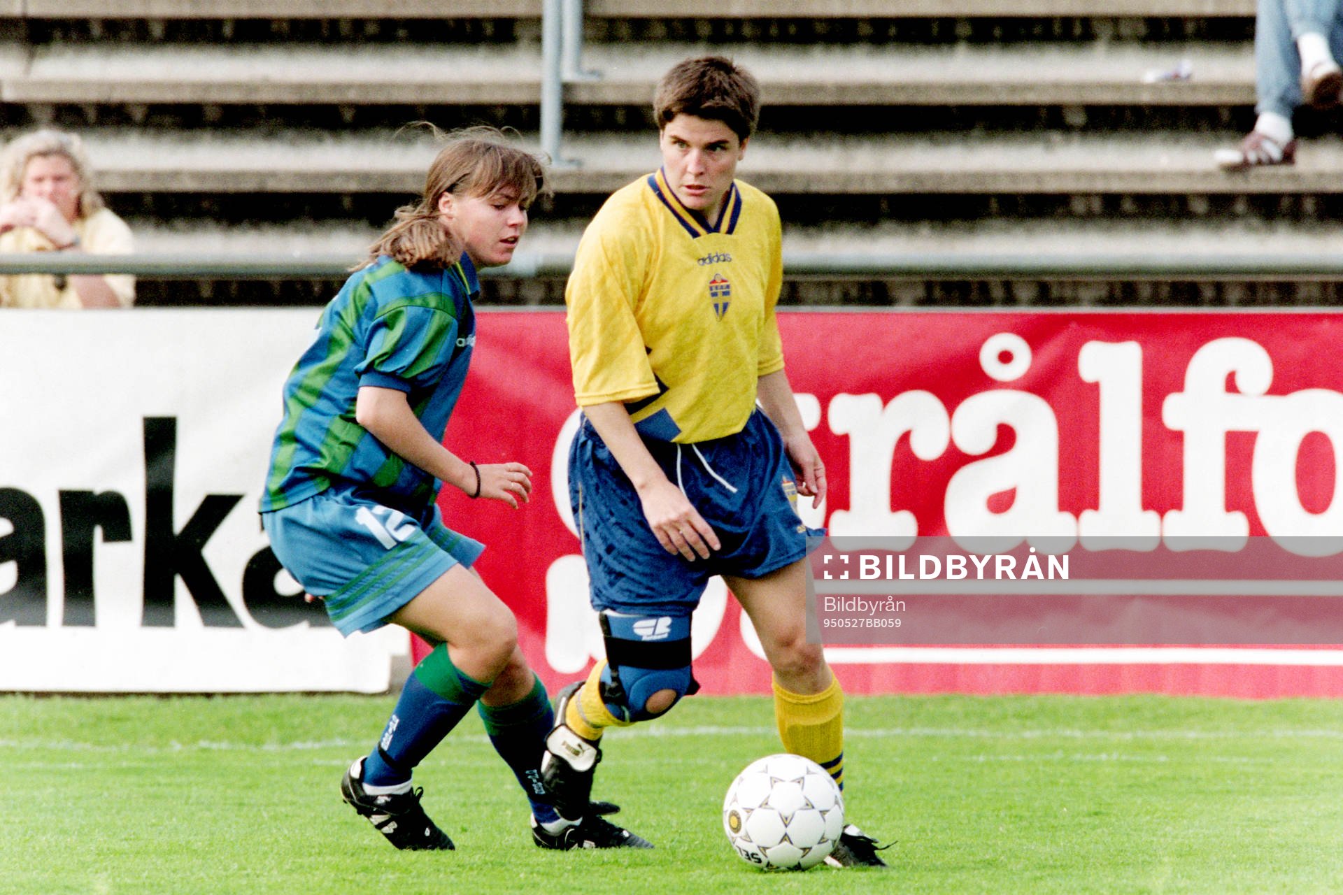 Eva Zeikfalvy, Sverige