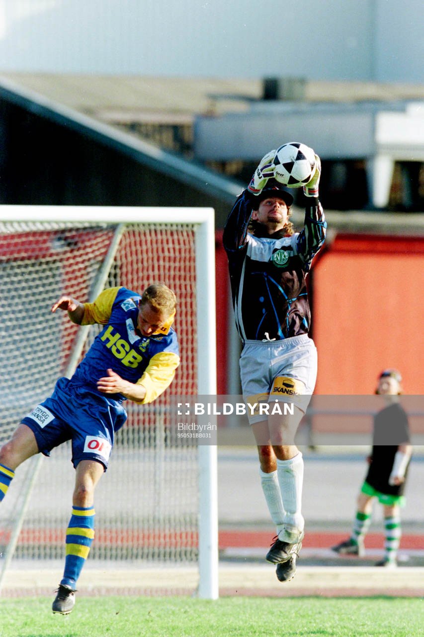 Fotboll, Div 1 Norra, Väsby - Lira Luleå, 1-1: Mats Wiksten, målvakt i Väsby.