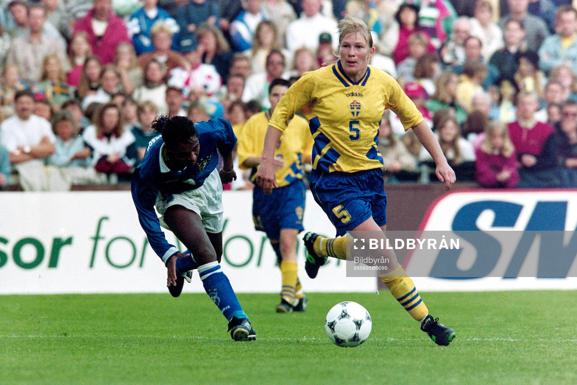 Kristin Bengtsson, Sverige med bollen