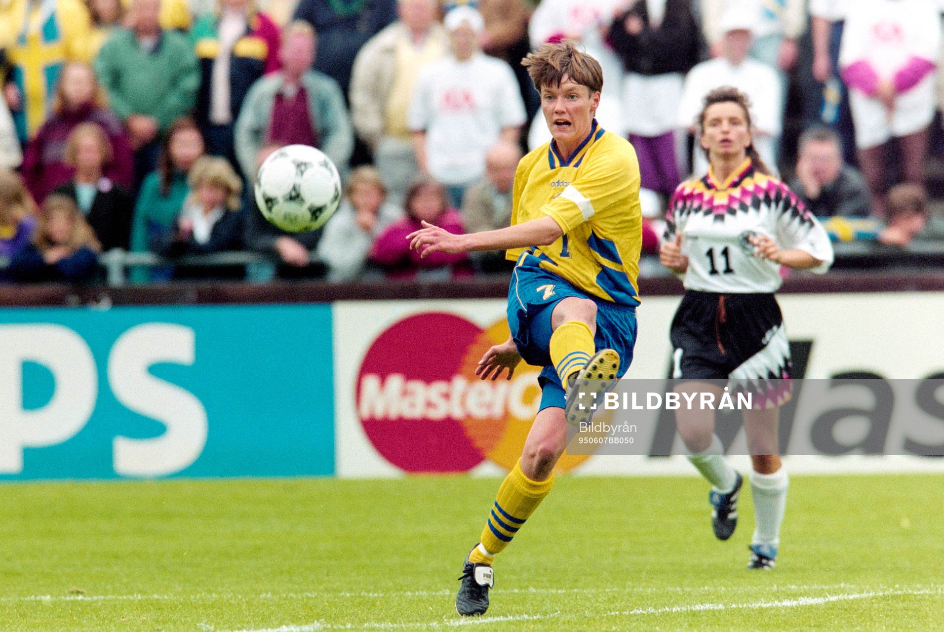 Lena Videkull, Sverige