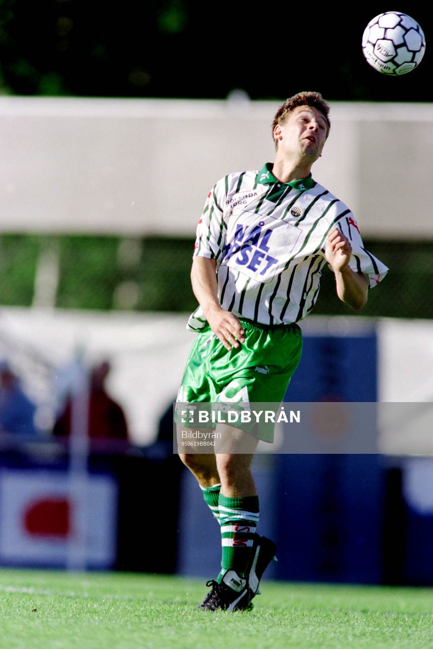 Fotboll, Allsvenskan, Västra Frölunda - Halmstad, 1-1: Magnus Källander, Frölunda.