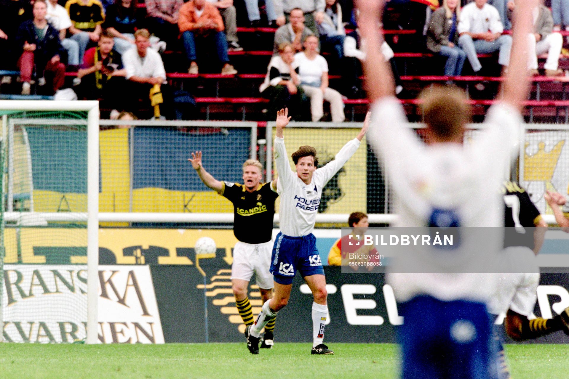 0 Fotboll, Allsvenskan, AIK - Norrköping, 2-2: Robert Steiner, Norrköping jublar efter mål.