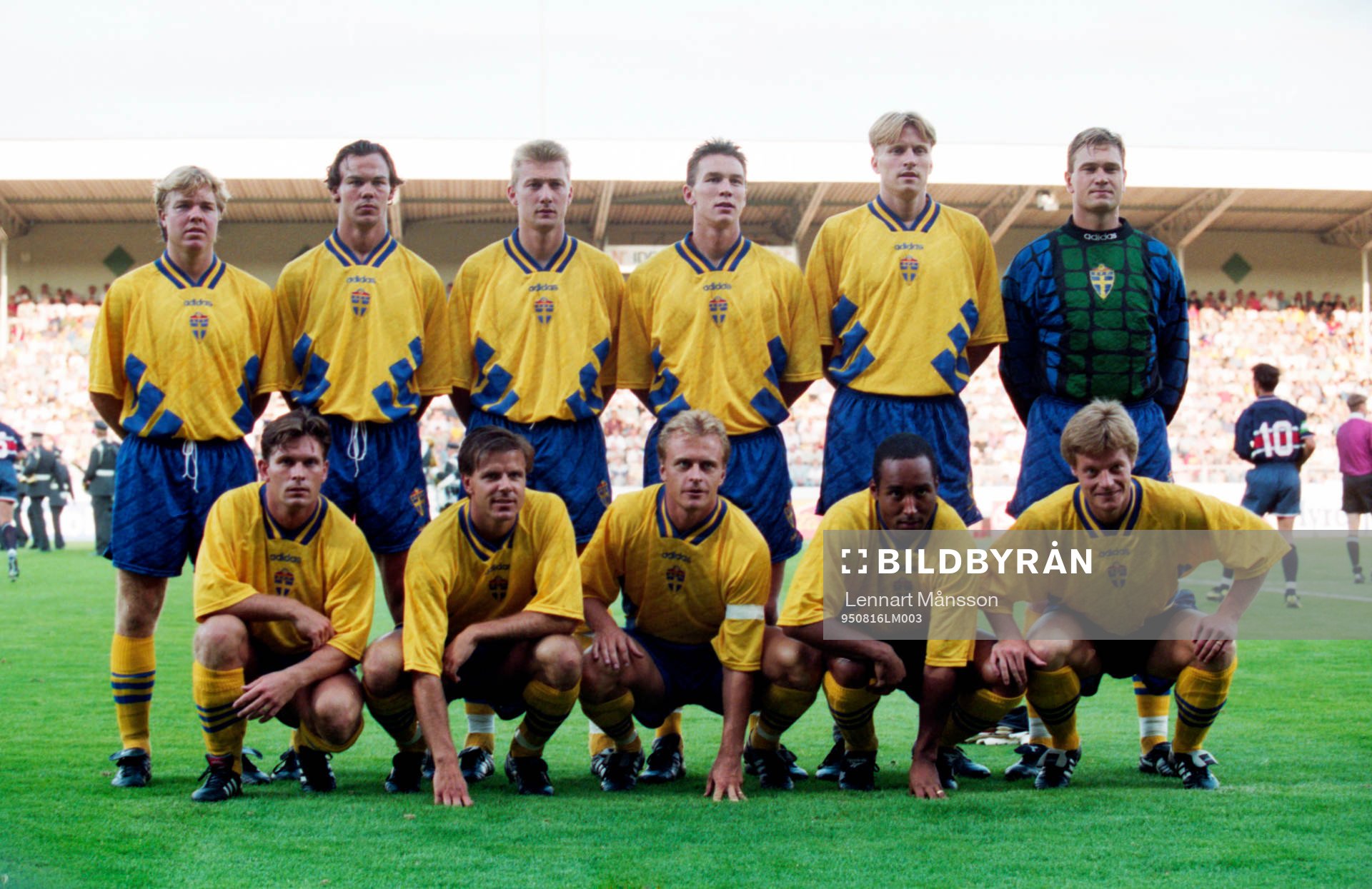 Bakre raden fr. v: Tomas Brolin, Joachim Björklund, Stefan