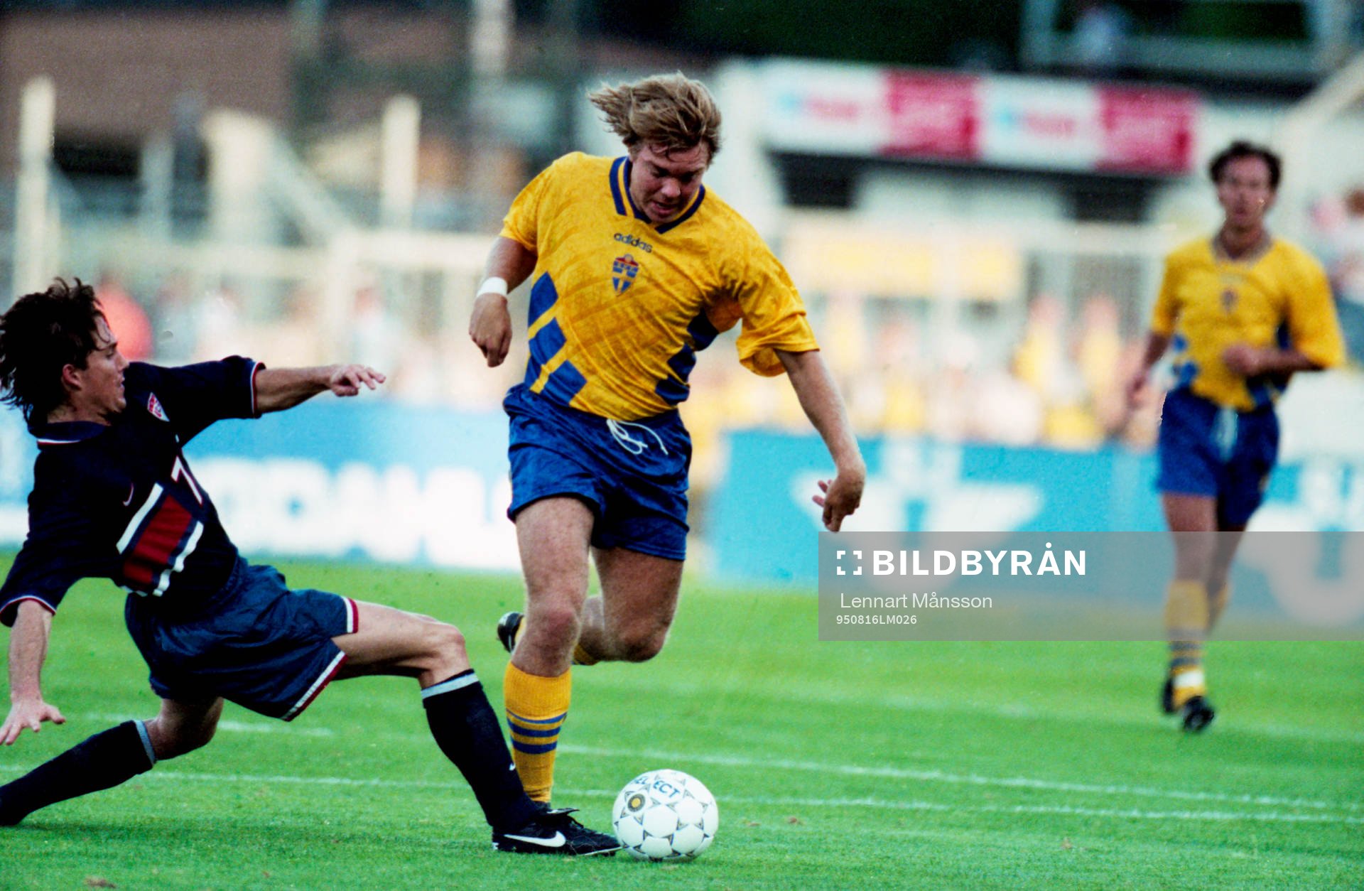  Tomas Brolin, Sverige.