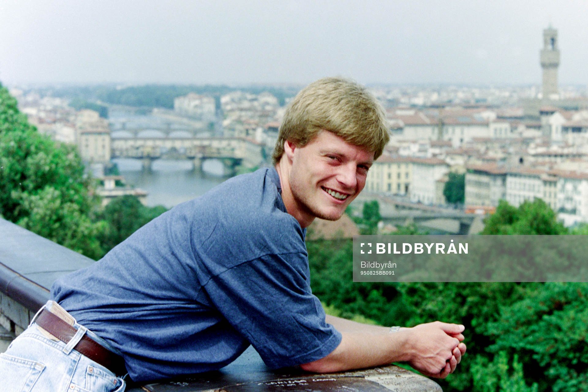 Fotboll, Serie A, Florentina: Stefan Schwarz i Florens.