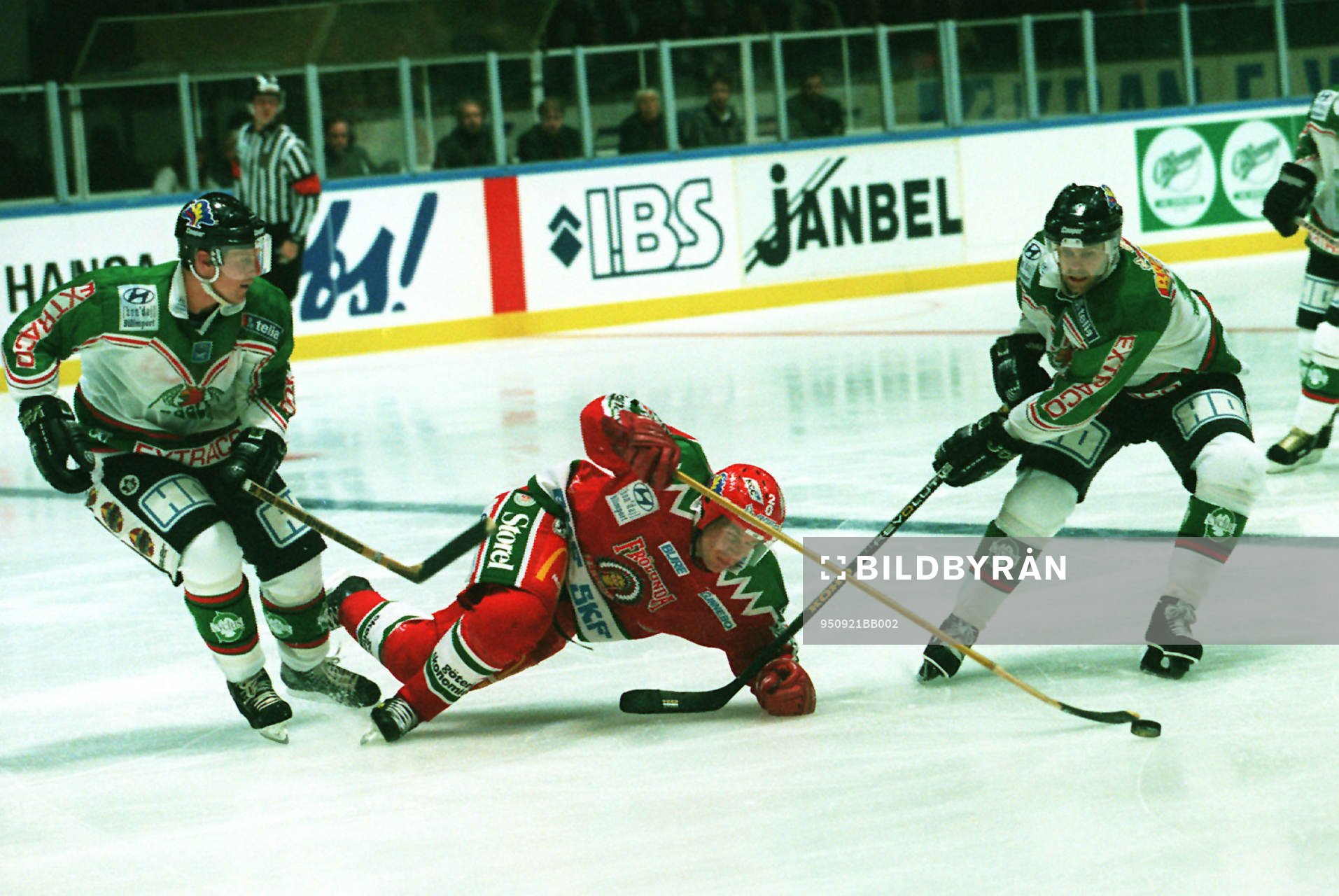 Frölunda-spelare går omkull
