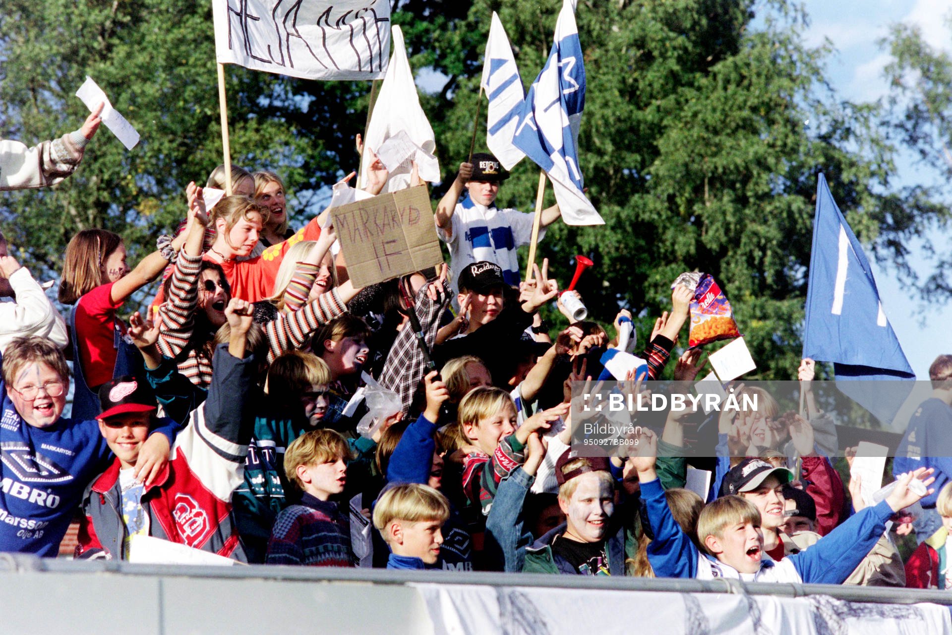 Härlig stämning hos markarydsfansen på Skärsjövallen