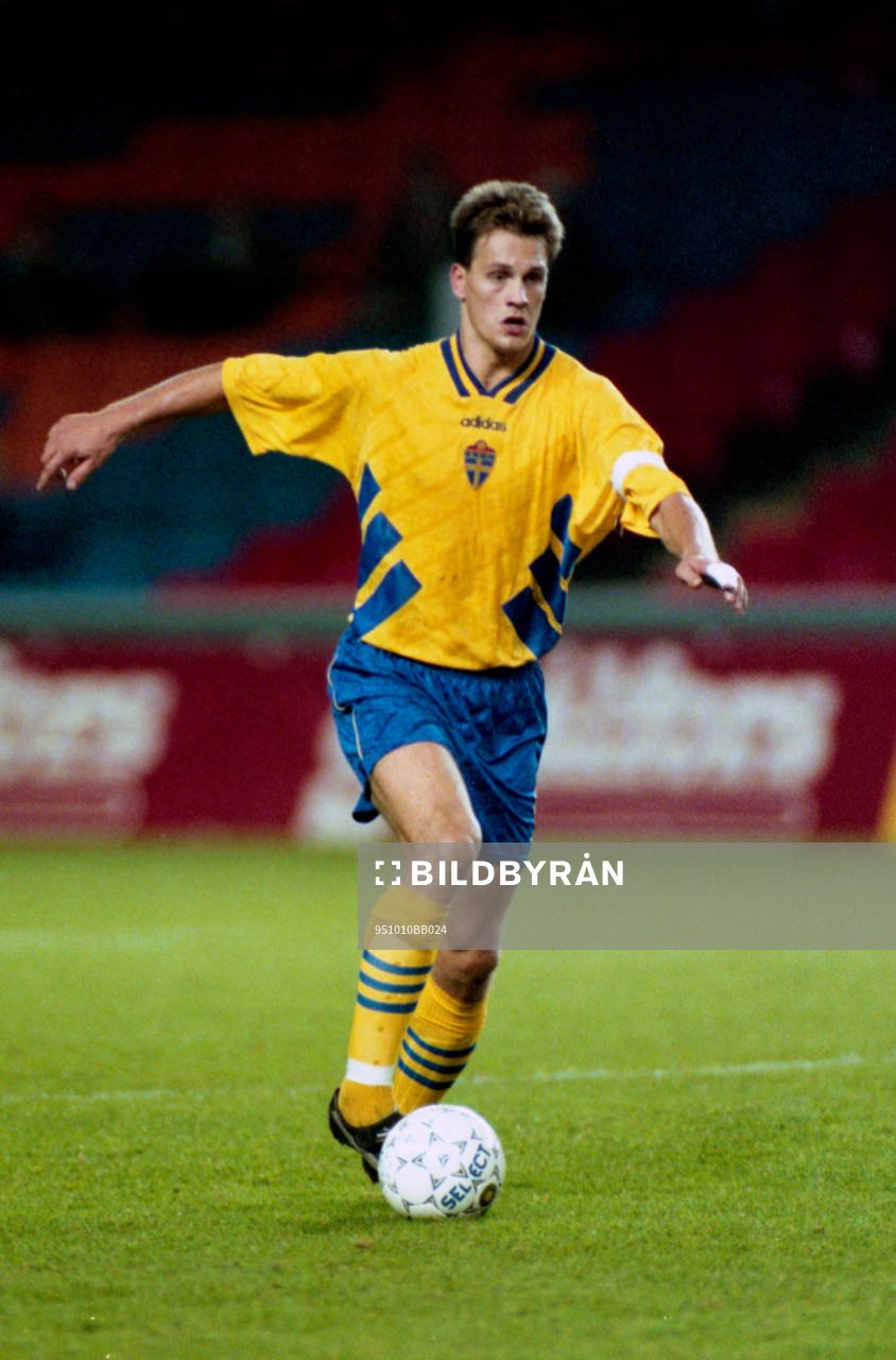 Gary Sundgren, Sverige med bollen