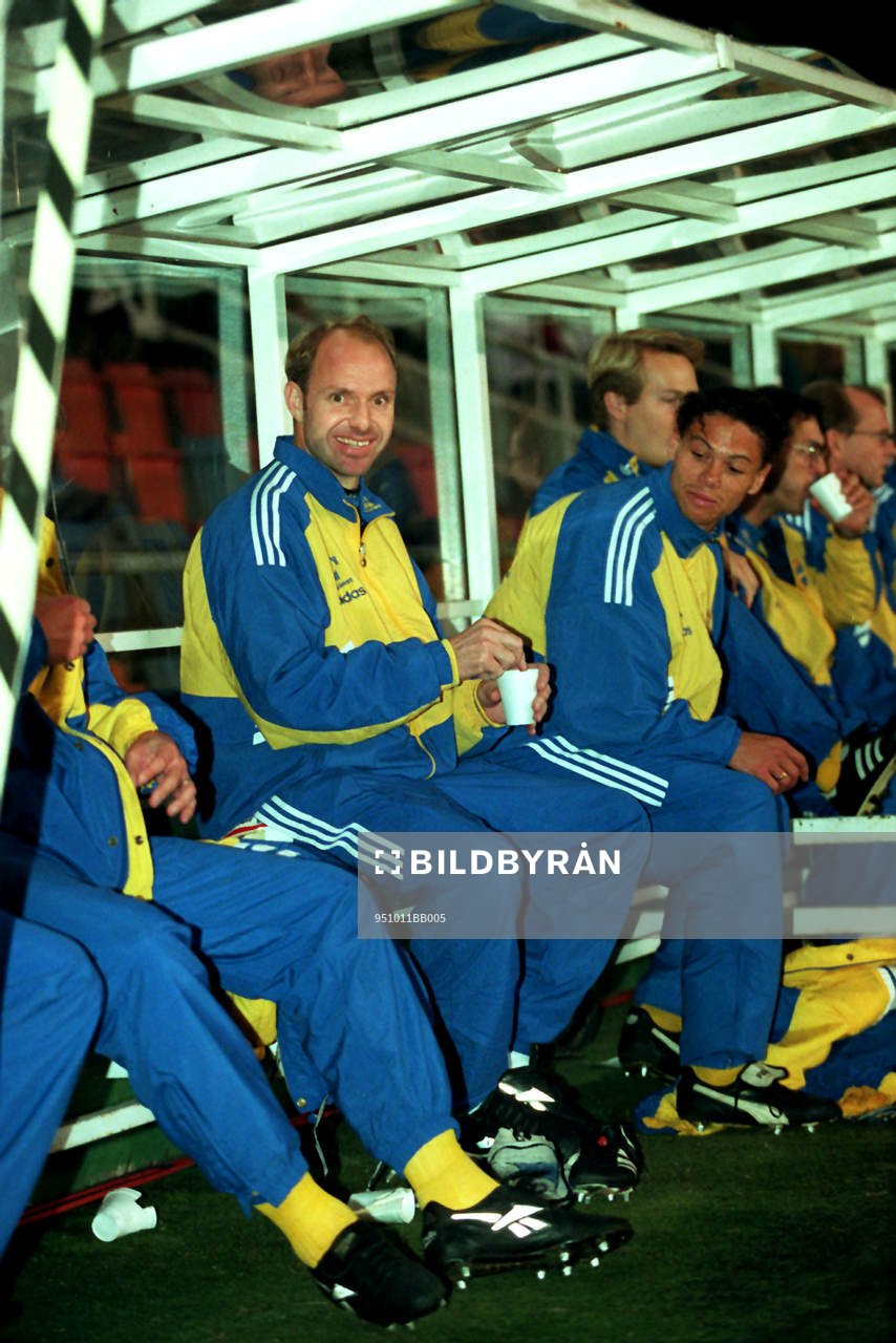 Thomas Ravelli och Martin Pringle på bänken