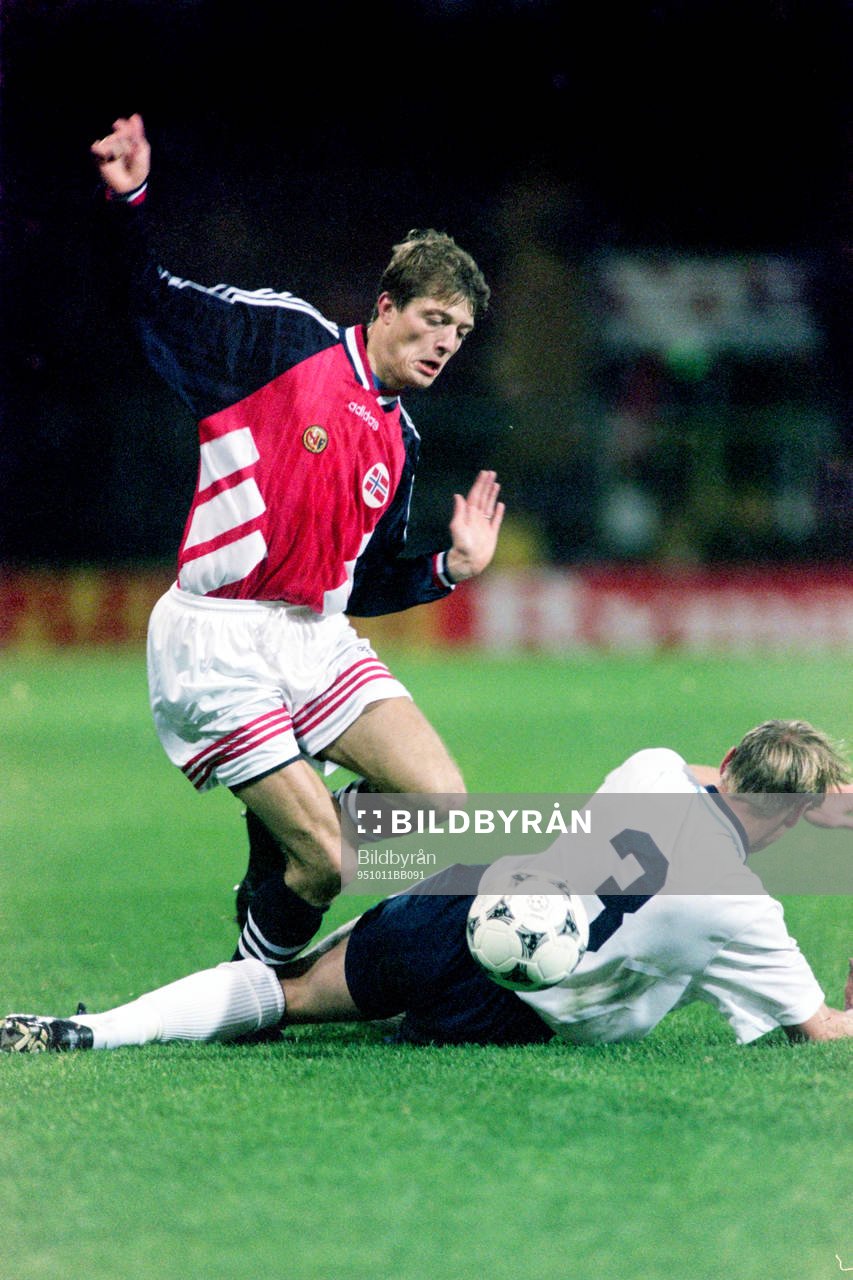 Fotboll, Norge - England, 0-0: Karl Petter Løken, Norge. 