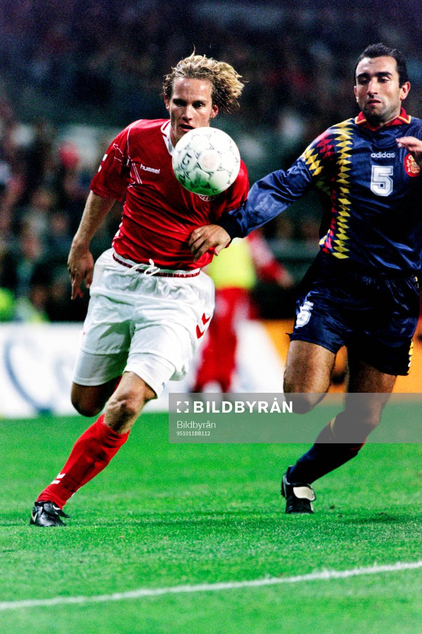 Fotboll, EM-Kval, Danmark - Spanien, 1-1