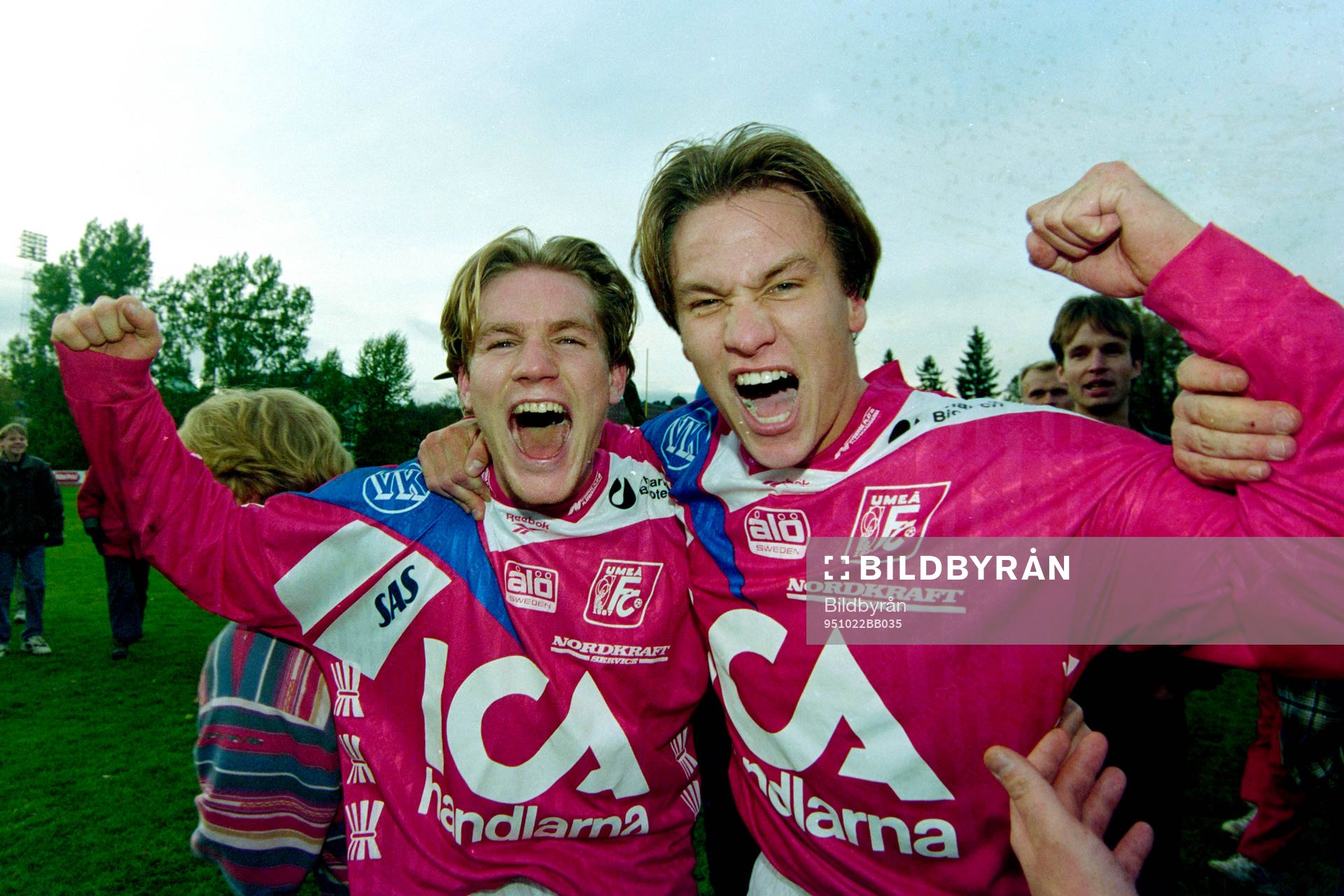 Jon Eriksson och Peder Fransson, Umeå jublar