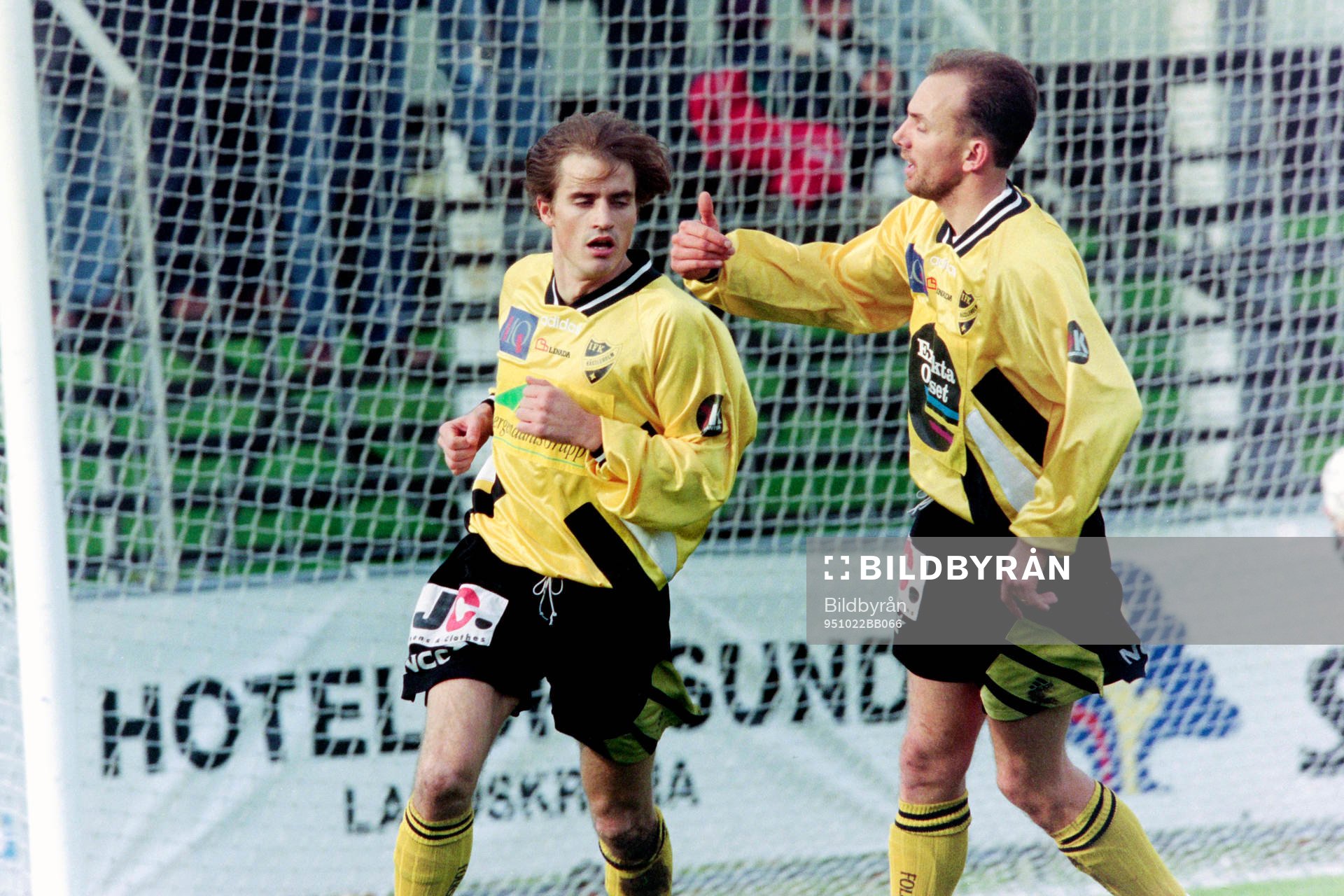 Magnus Arvidsson, Hässleholm gratuleras av Miguel Toré