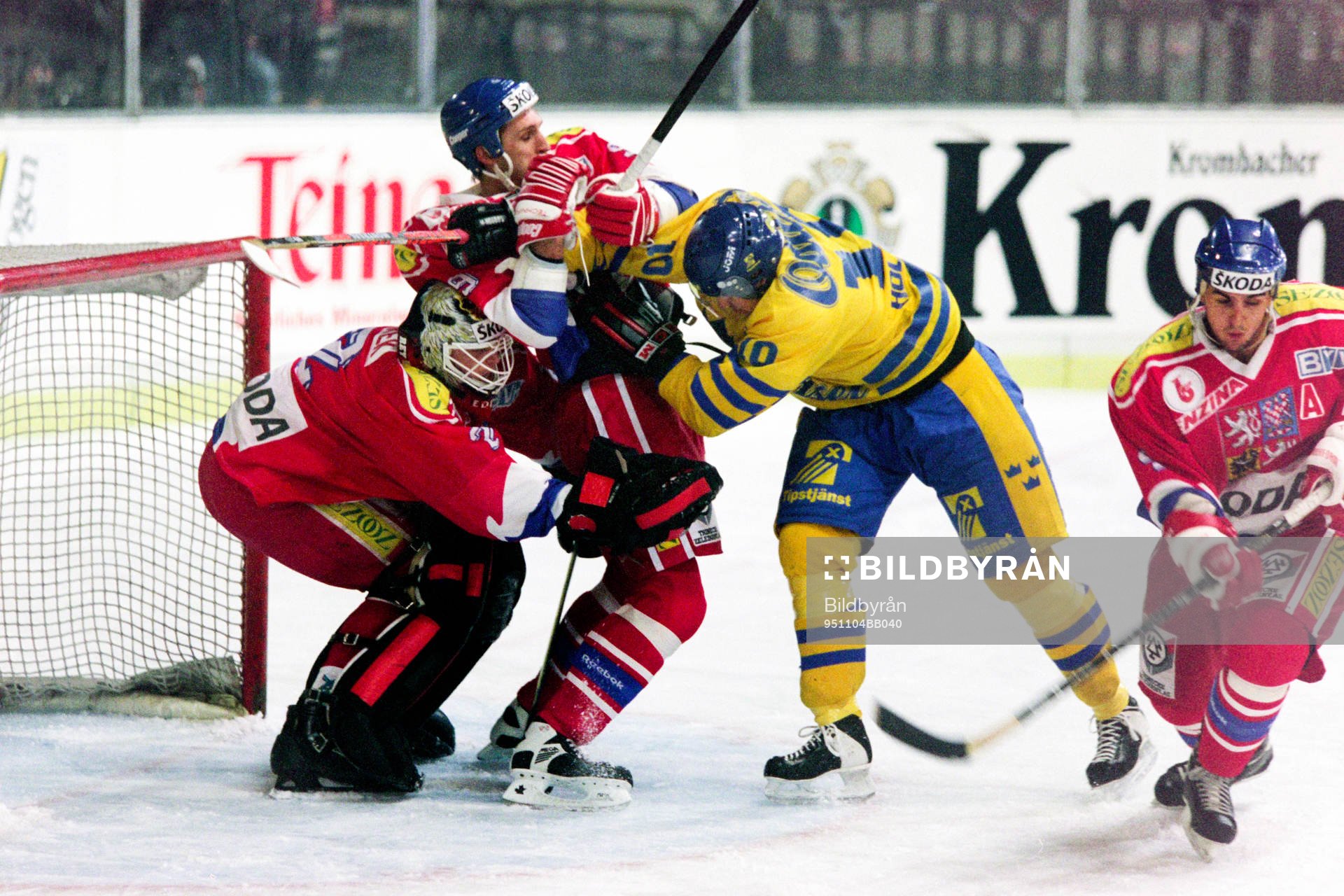 Tomas Holmström, Sverige i kamp framför