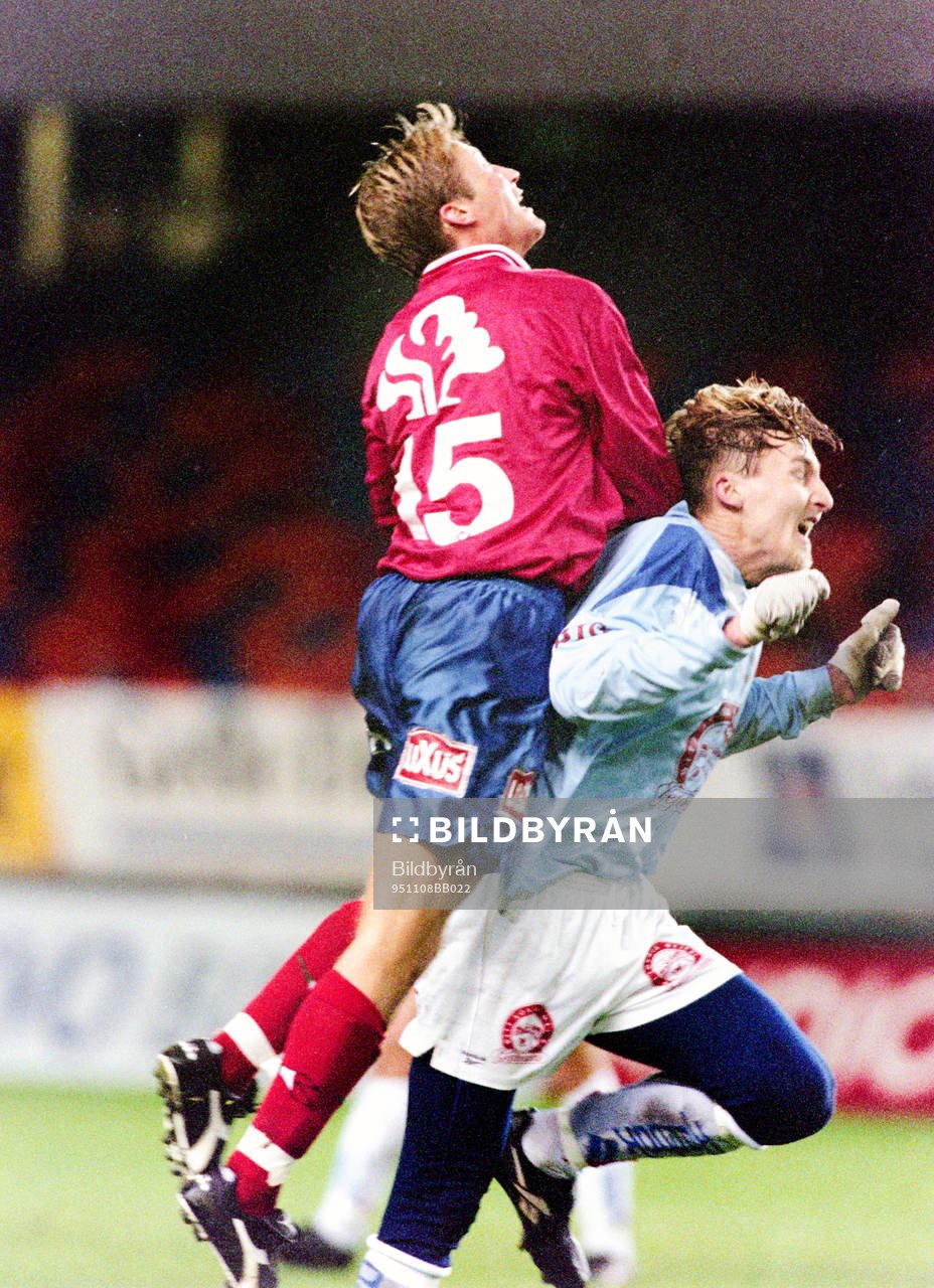 Fredrik Gustafsson, Öster i en nickduell