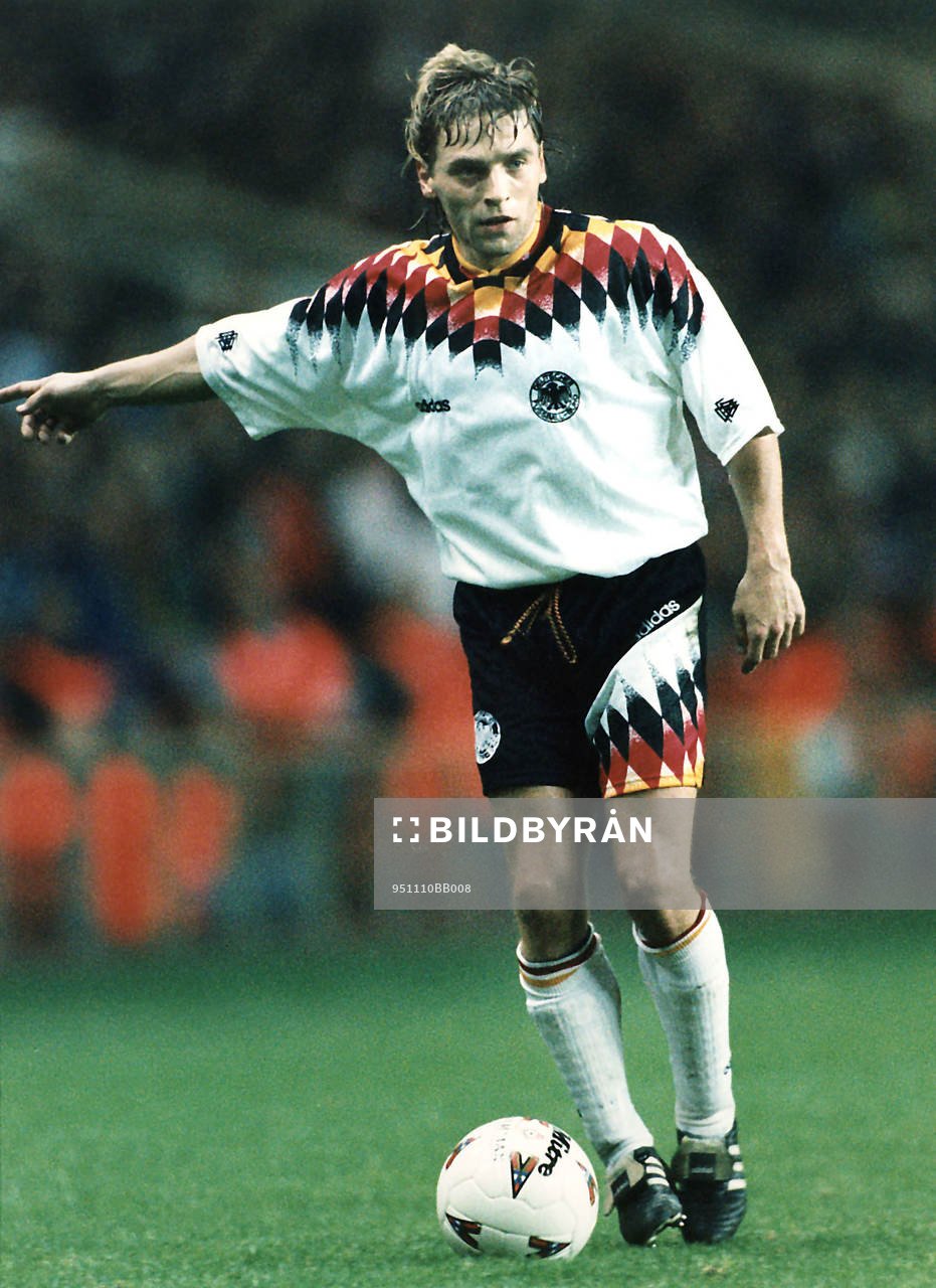 1995-11-10 Thomas Hässler, Tyskland