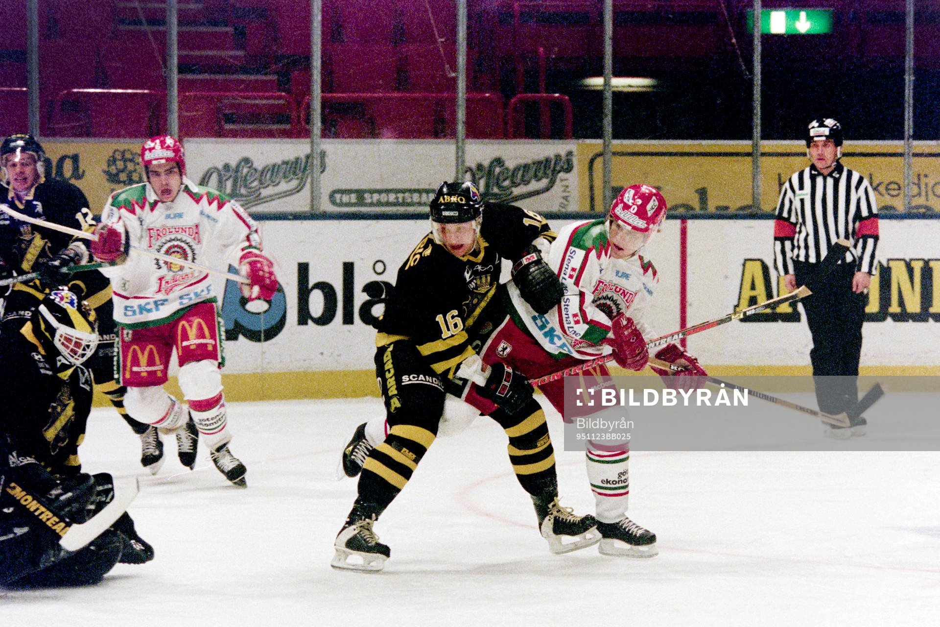 Tony Barthelson, AIK och Lars-Göran Wiklander, Västra