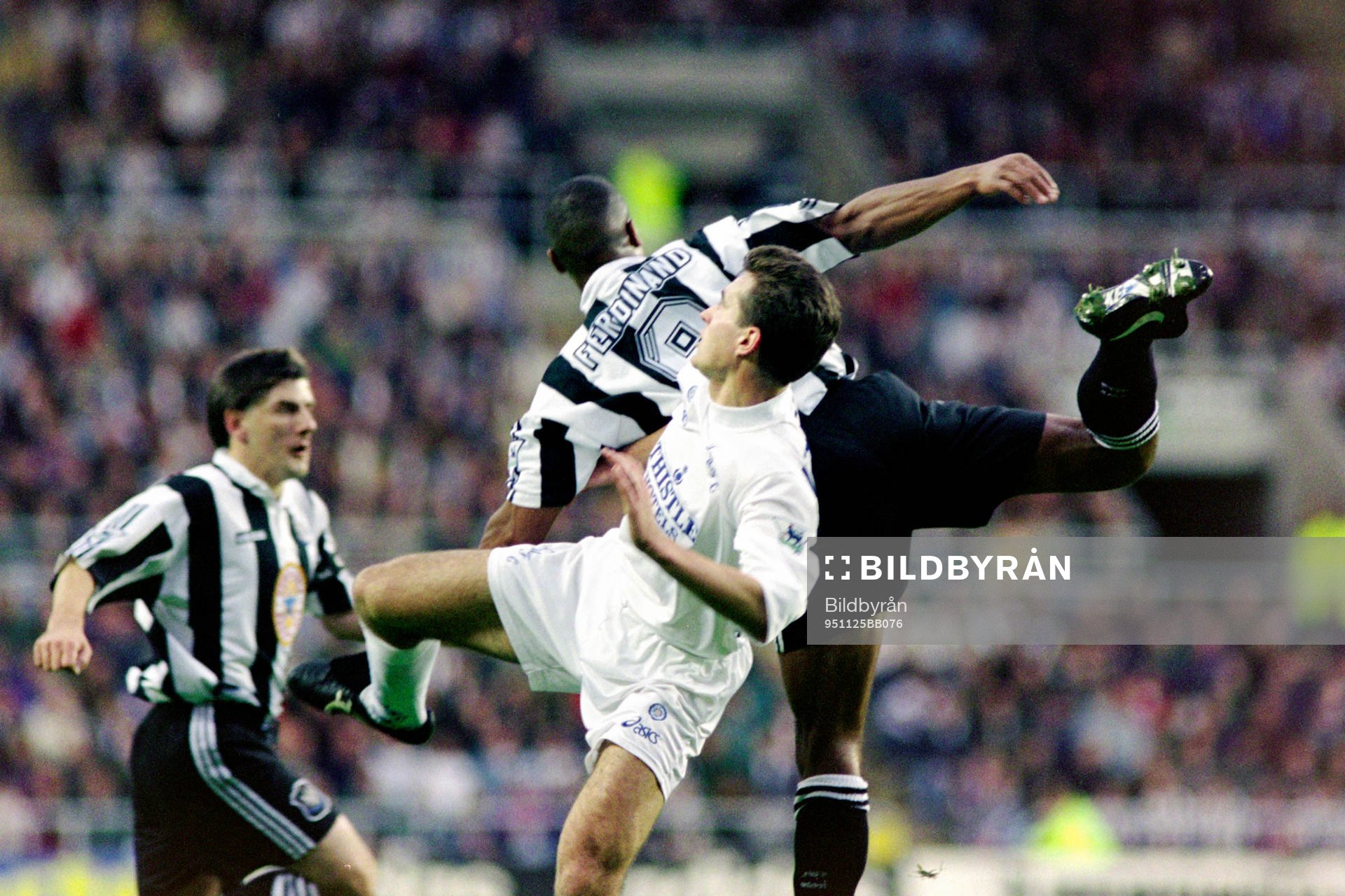 Les Ferdinand, Newcastle i en duell
