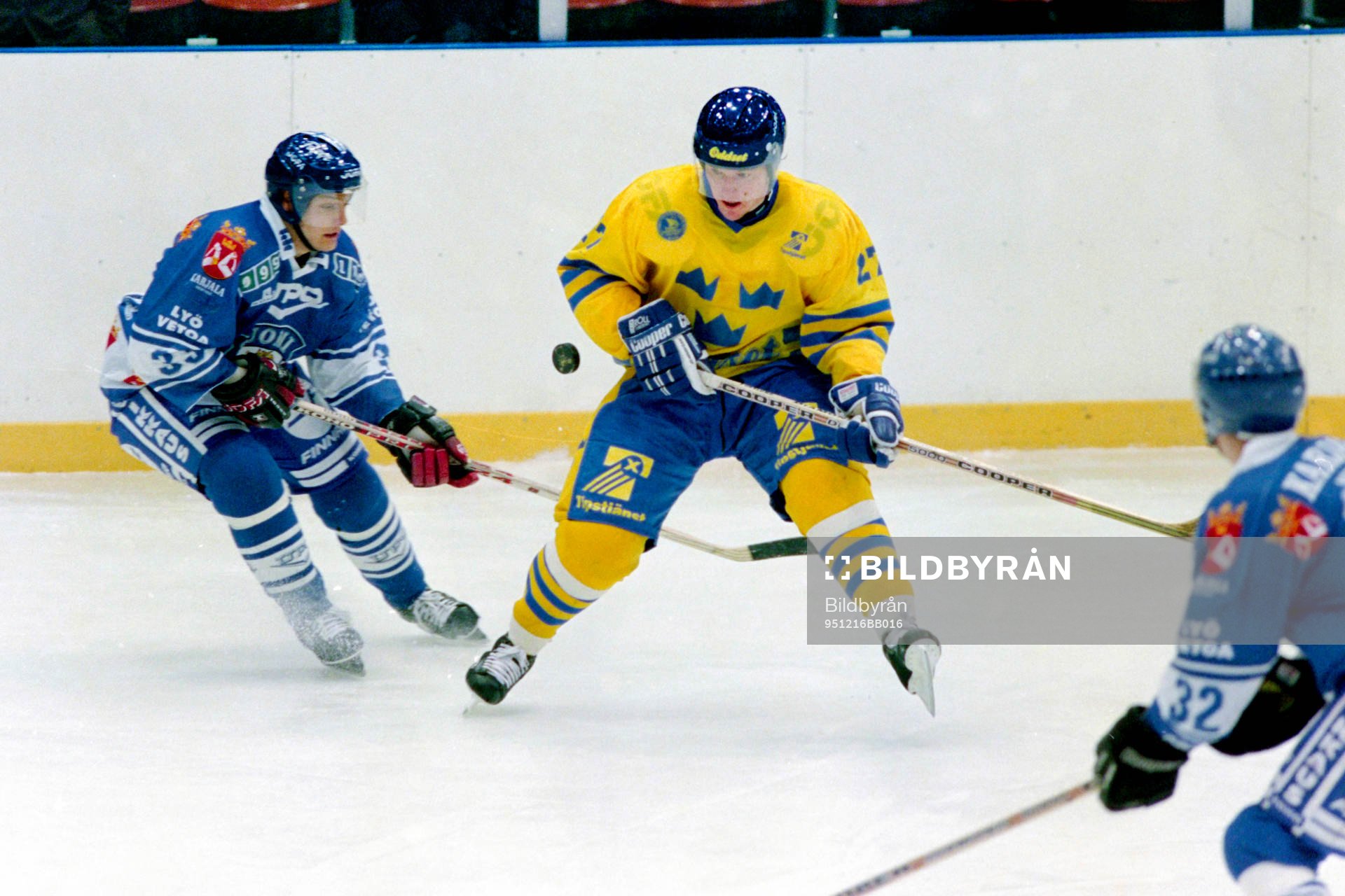 Juha Hautamaa, Finland uppvaktar Tomas Forslund, Sverige