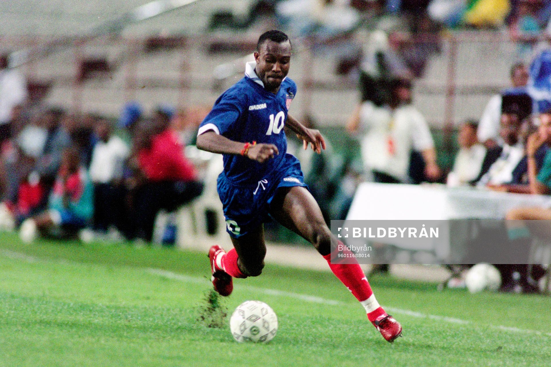 Fotboll, Afrikanska Mästerskapen, Gabon - Liberia, 1-2: James Debbah, Liberia. 