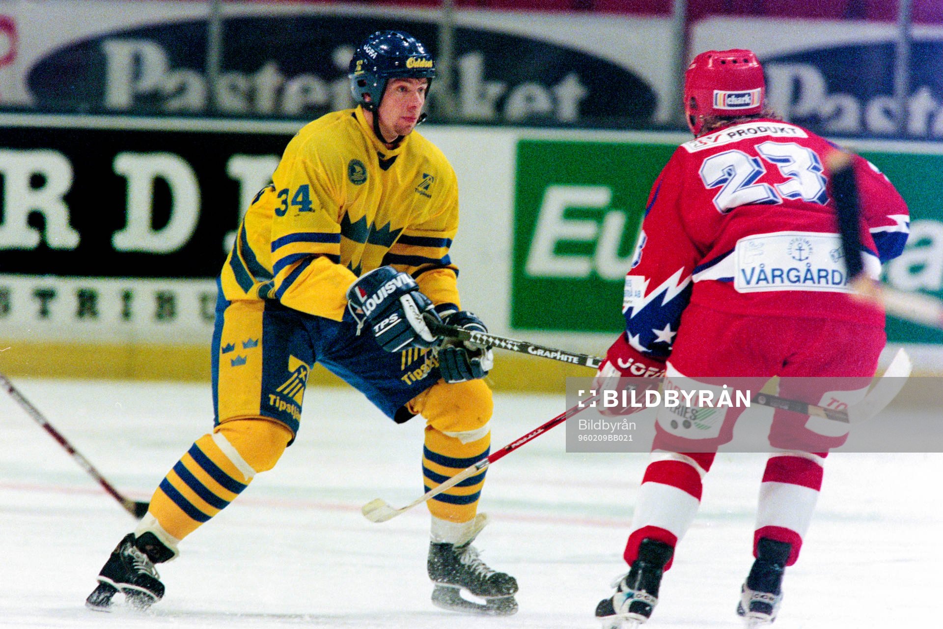 Roger Johansson, Sverige
