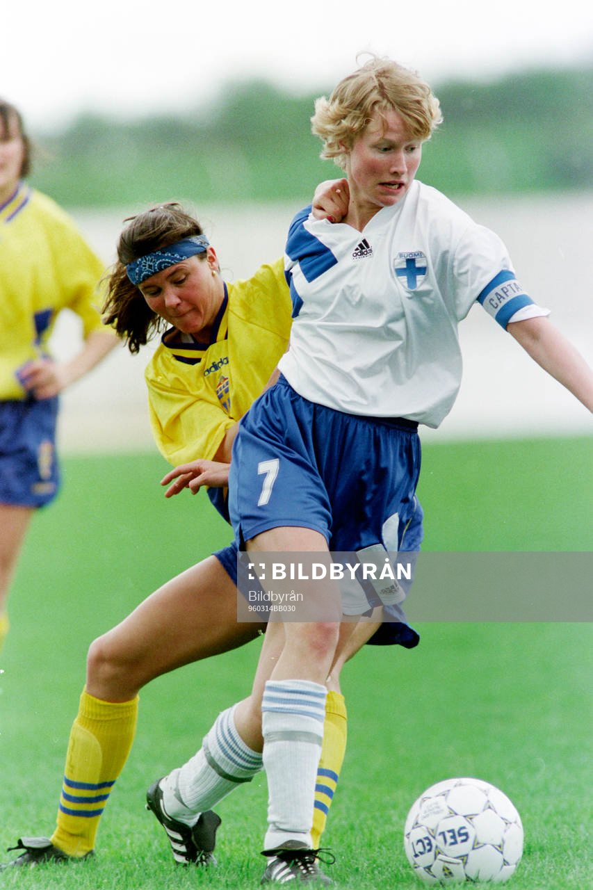 Malin Swedberg, Sverige i kamp om bollen