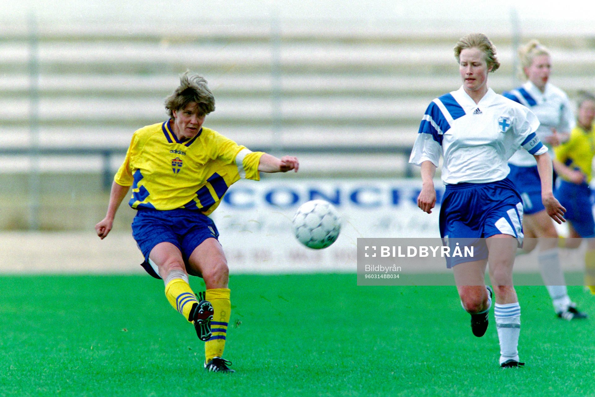 Pia Sundhage, Sverige