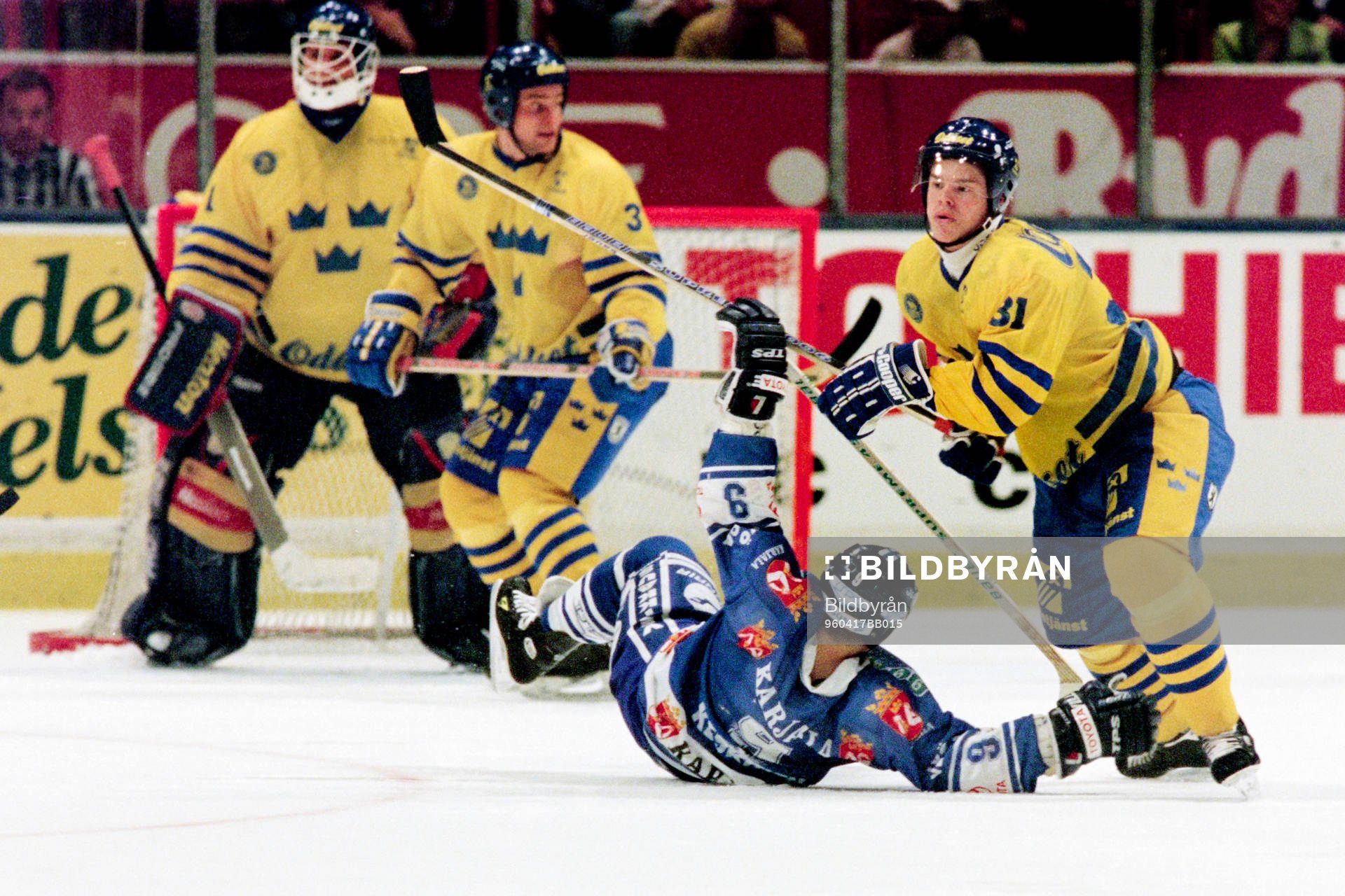 Fredrik Modin, Sverige stoppar finlands Esa Keskinen
