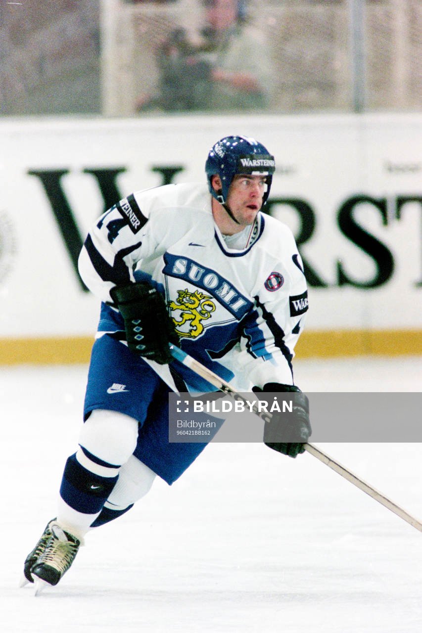 Raimo Helminen, Finland