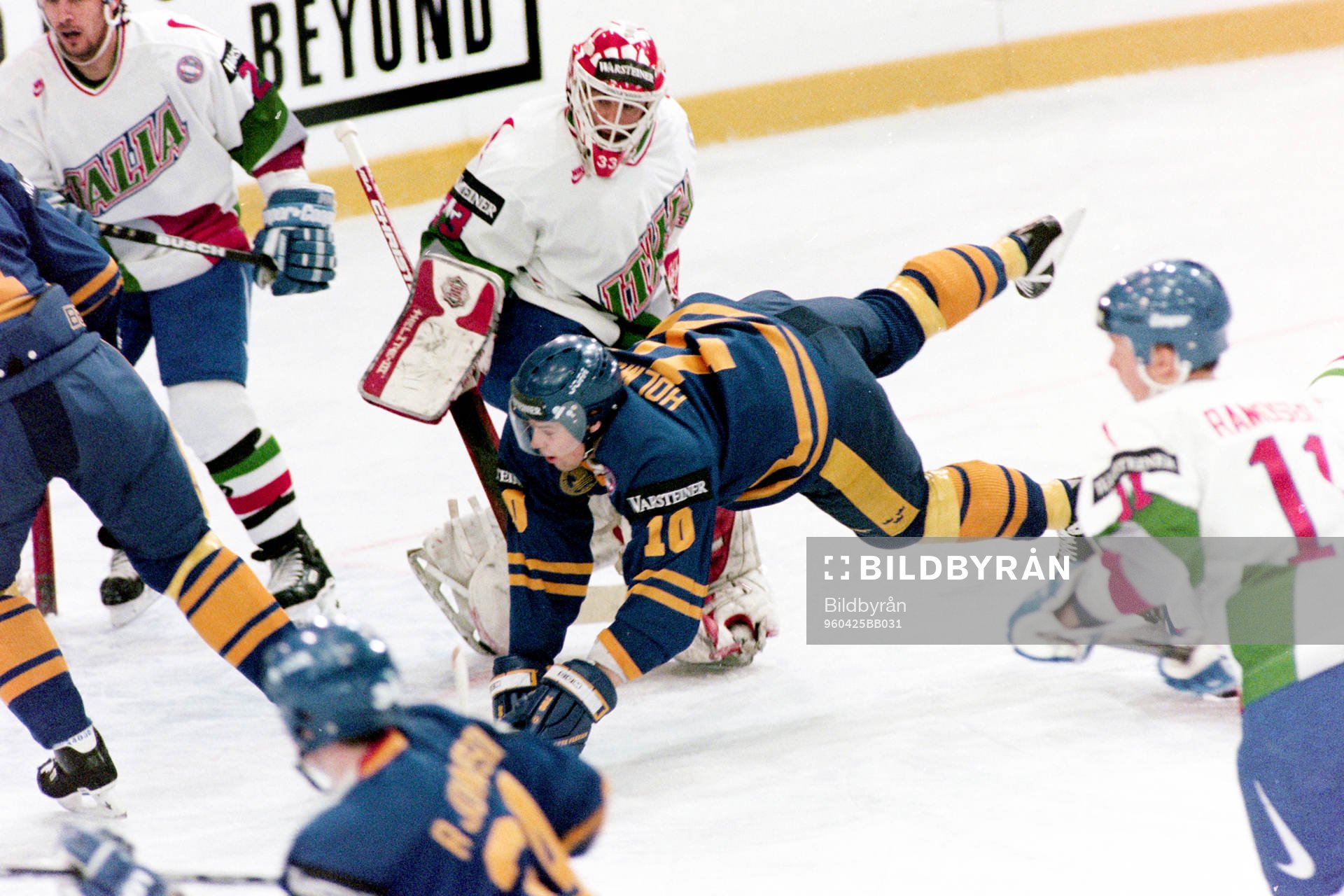 Tomas Holmström, Sverige flyger fram