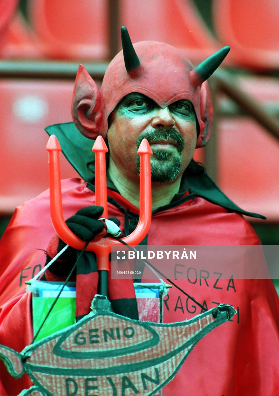 Milans maskot Il Diabolo, Djävulen, på Giuseppe
