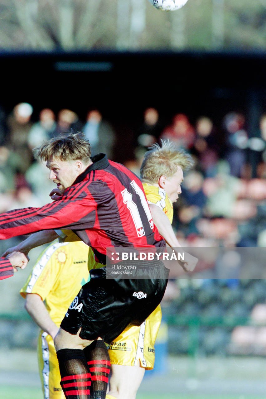 Fotboll, Div 1 Norra, Brommapojkarna - Hertzöga, 0-1: Jerry Månsson, Brommapojkarna. 