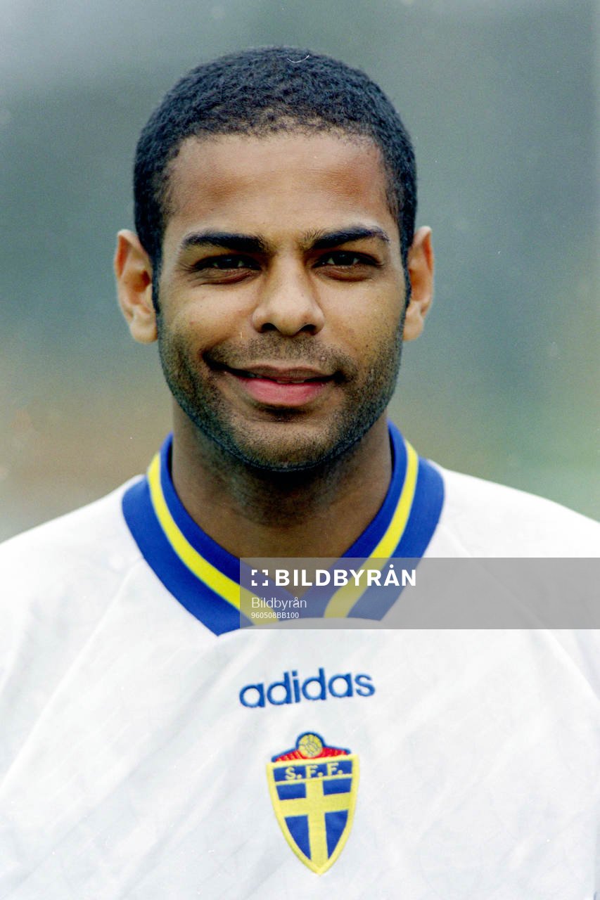 Pascal Simpson, Sverige B