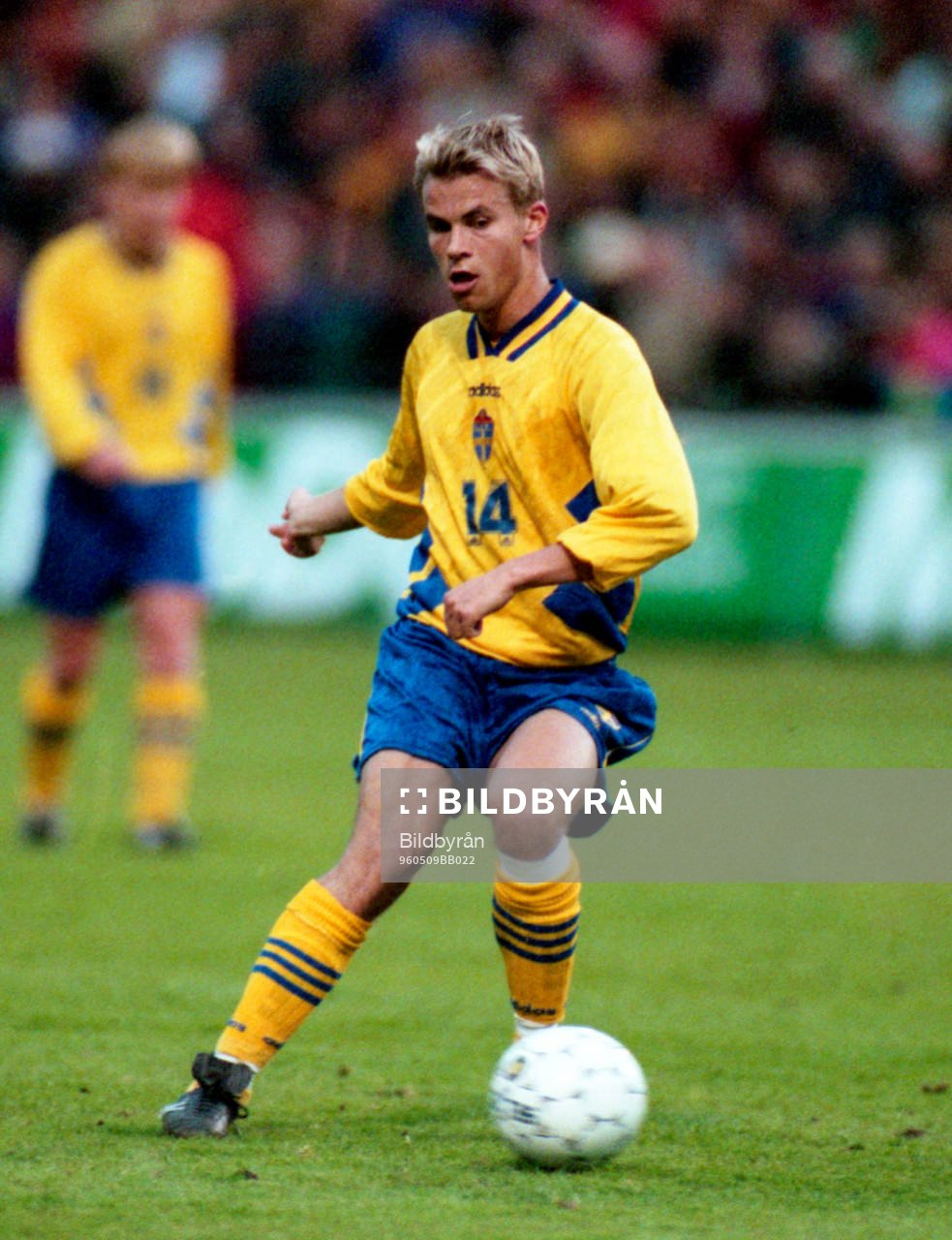 Niclas Alexandersson med bollen