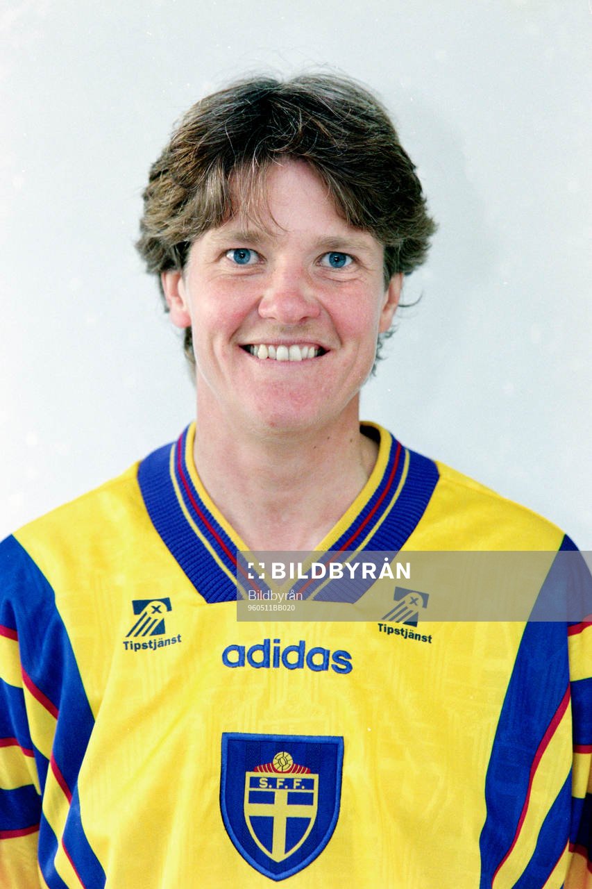 Pia Sundhage, Sverige