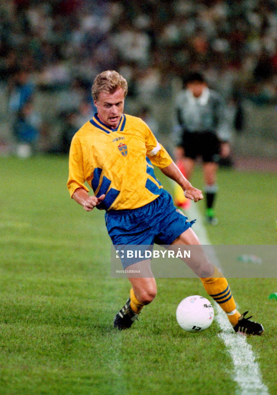 Jonas Thern har koll på bollen