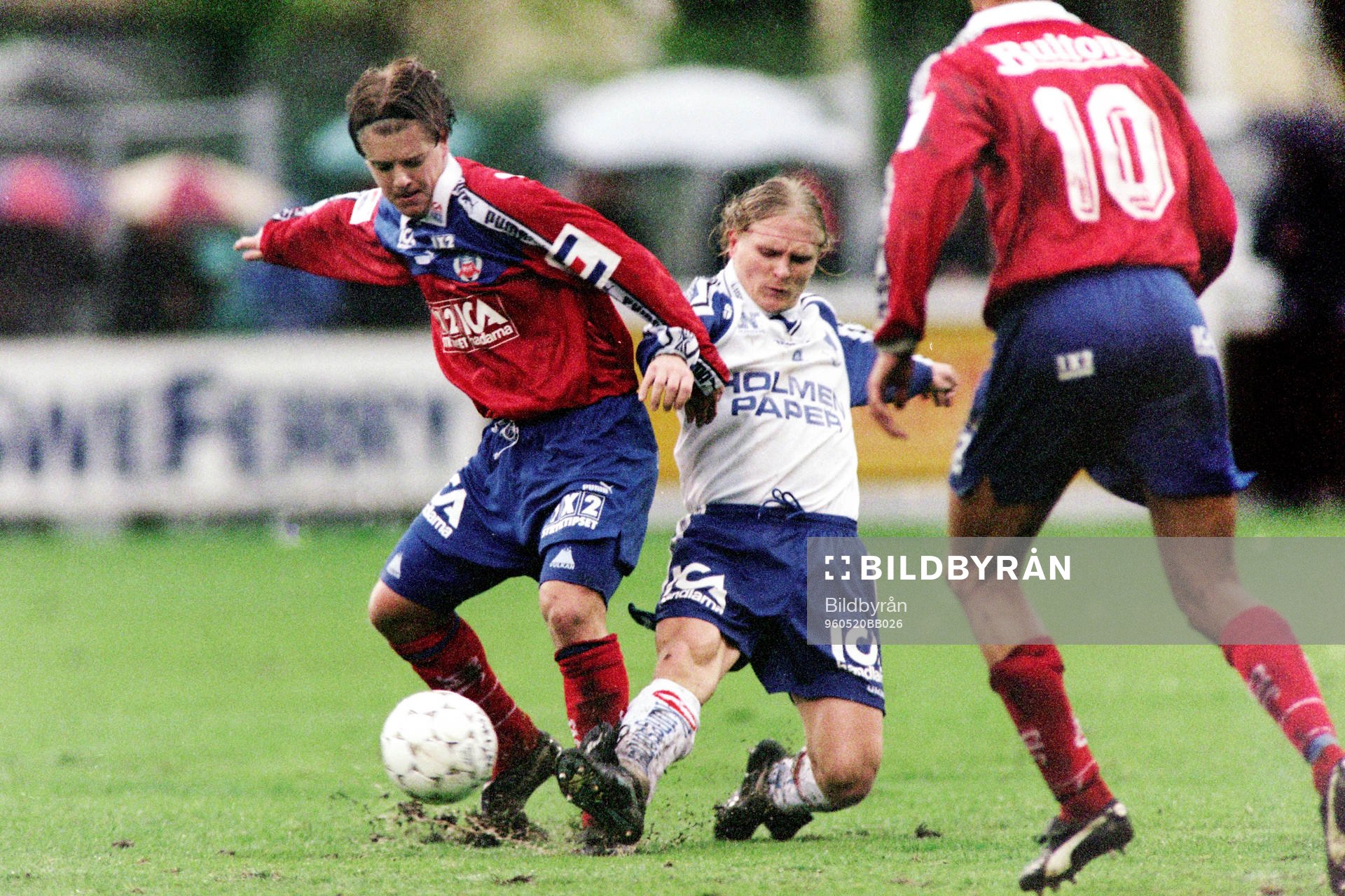 Jesper Ljung, Helsingborg med bollen uppvaktas av