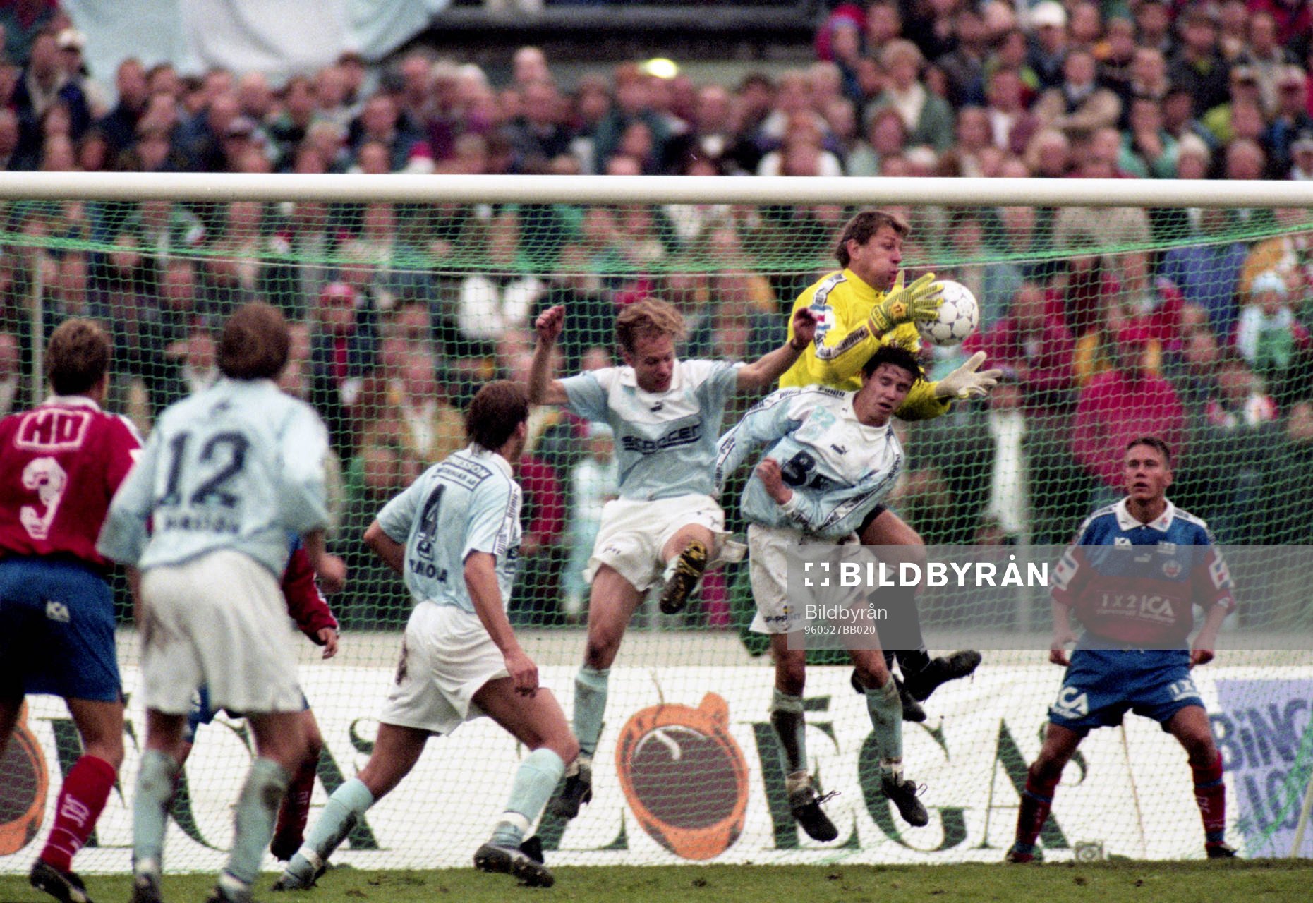 Helsingborgs målvakt Sven Andersson och malmös Yksel
