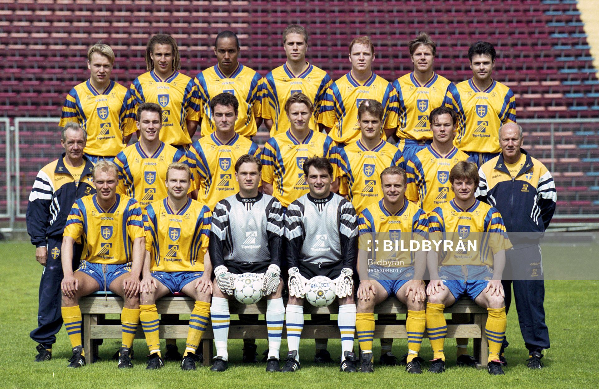 Bakre raden fr. v Pär Zetterberg, Henrik Larsson, Martin